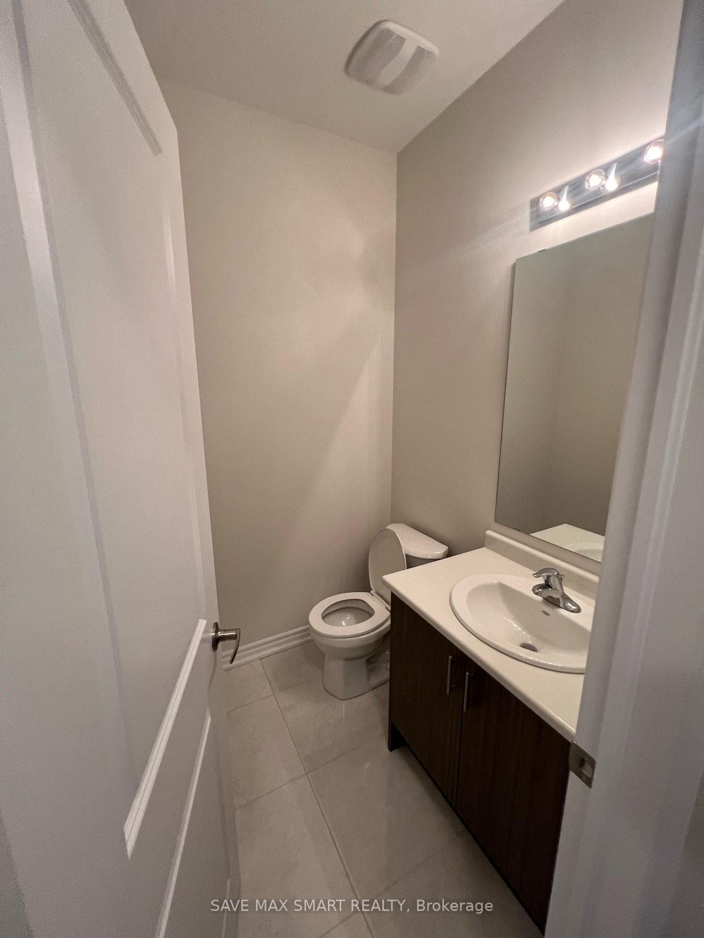 Photo 7 of 209 Terry Fox Drive, Barrie, Rural Barrie Southeast — HOMEH
