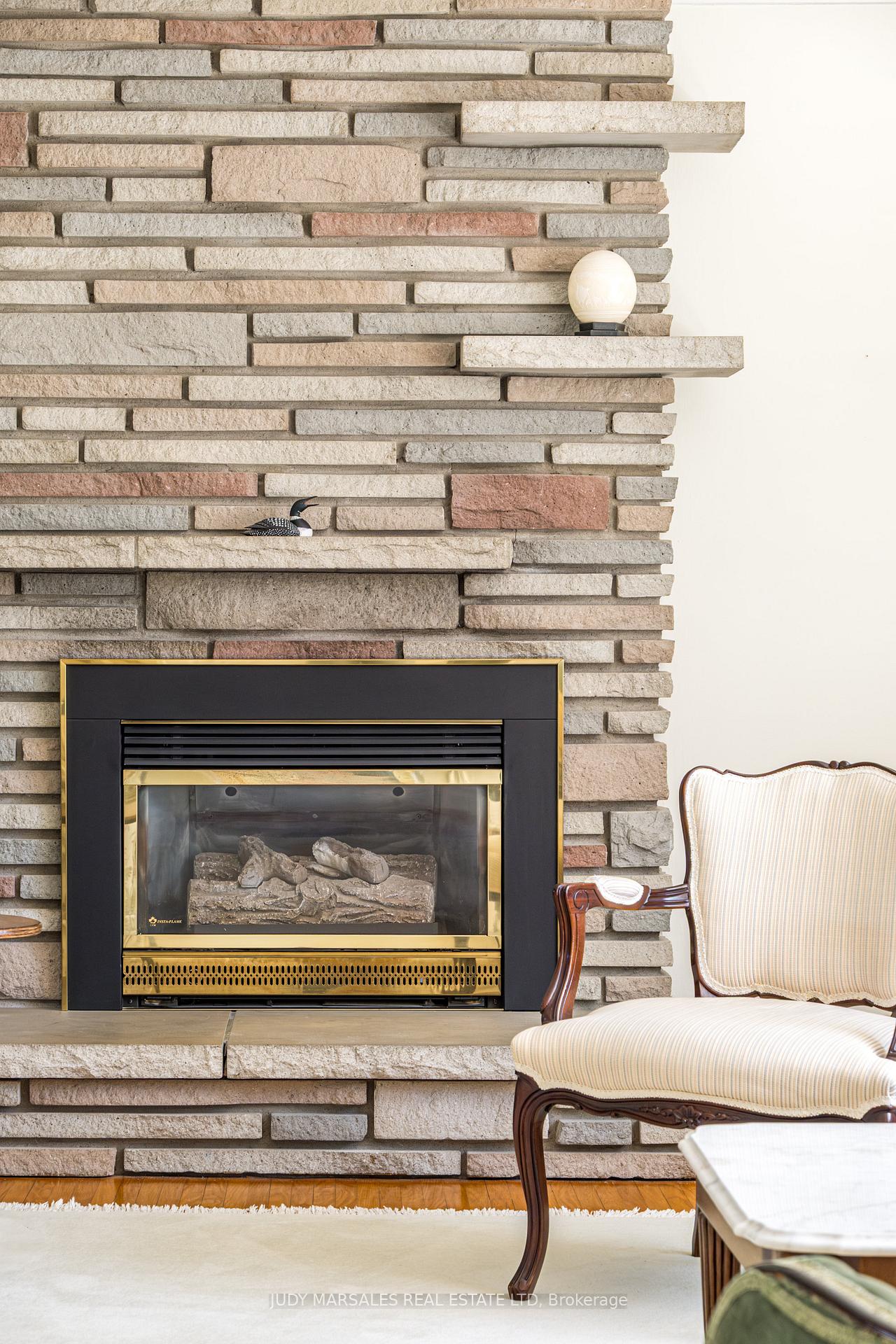 Photo 15 of 511 Dorval Drive, Hamilton, Ancaster — HOMEH