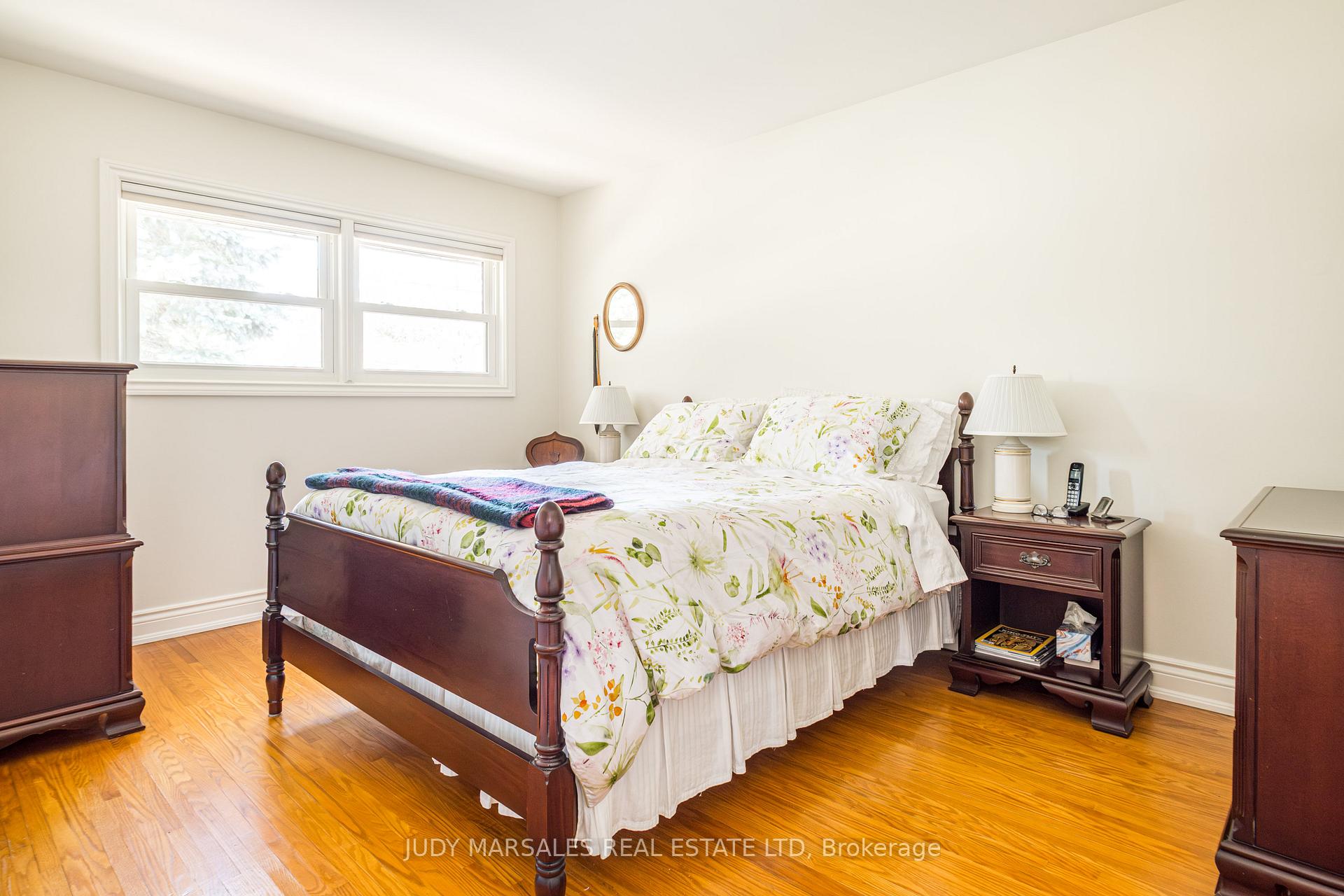 Photo 23 of 511 Dorval Drive, Hamilton, Ancaster — HOMEH