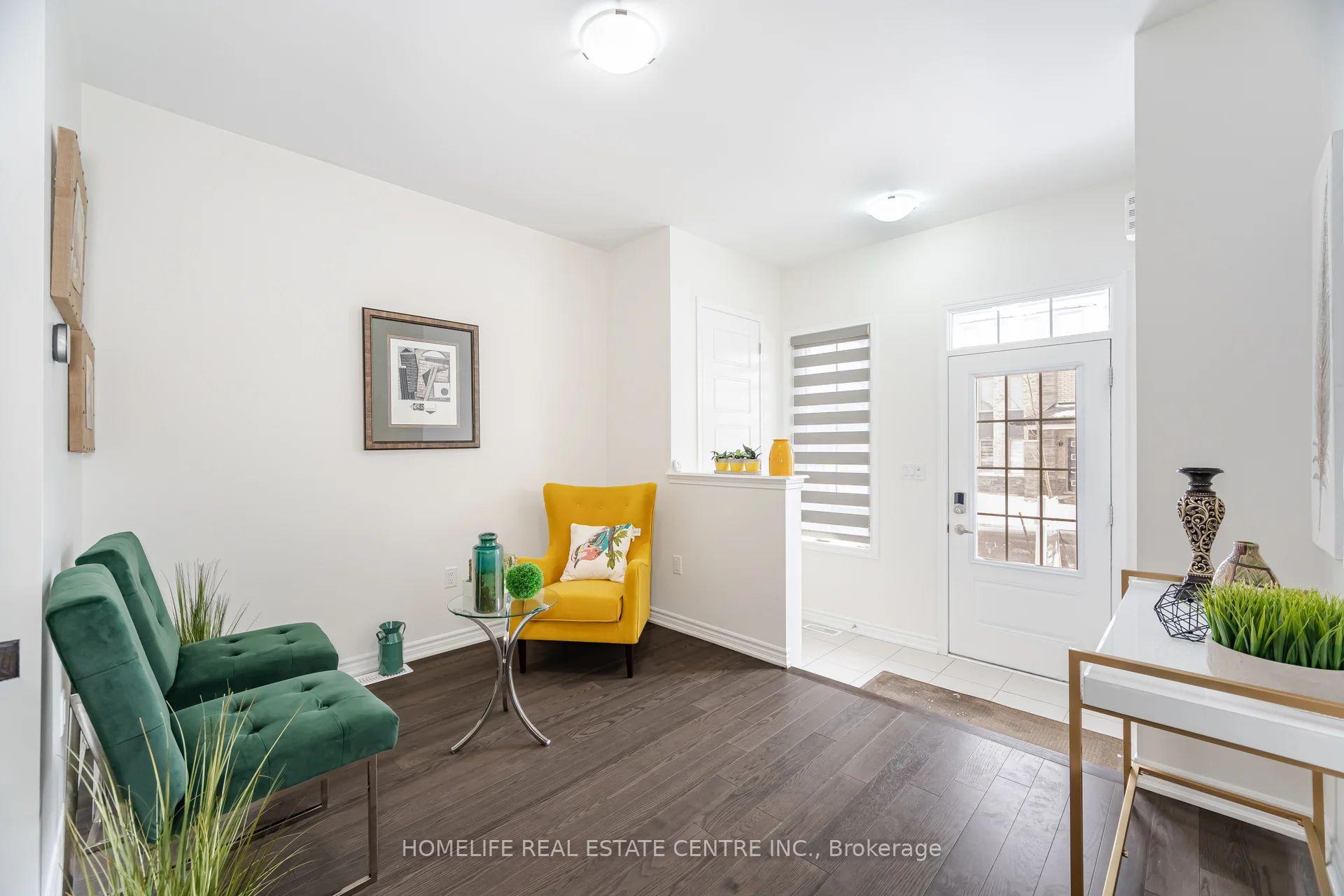 Photo 7 of 4 Keppel Circle, Brampton, Brampton West — HOMEH