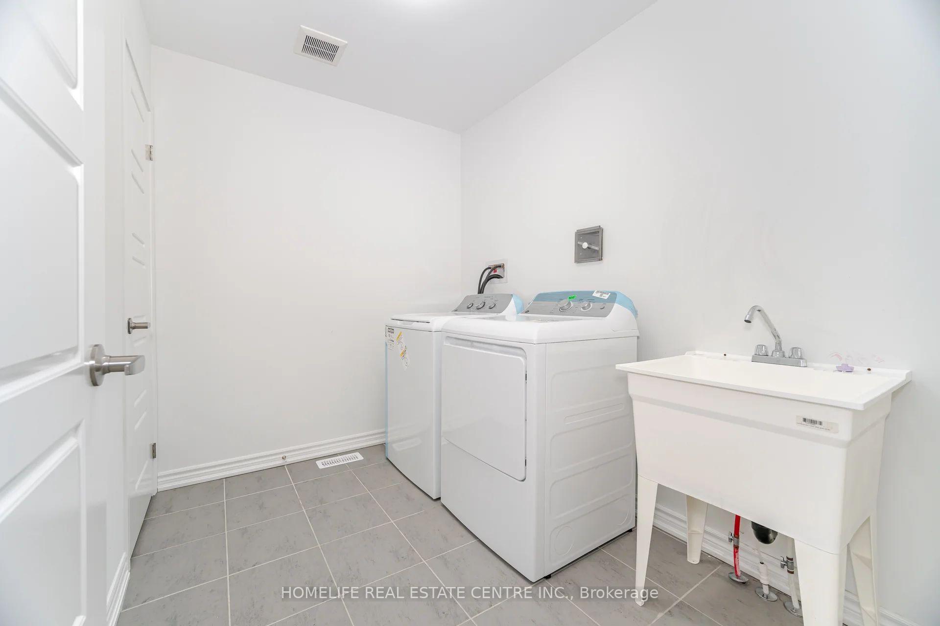 Photo 30 of 4 Keppel Circle, Brampton, Brampton West — HOMEH