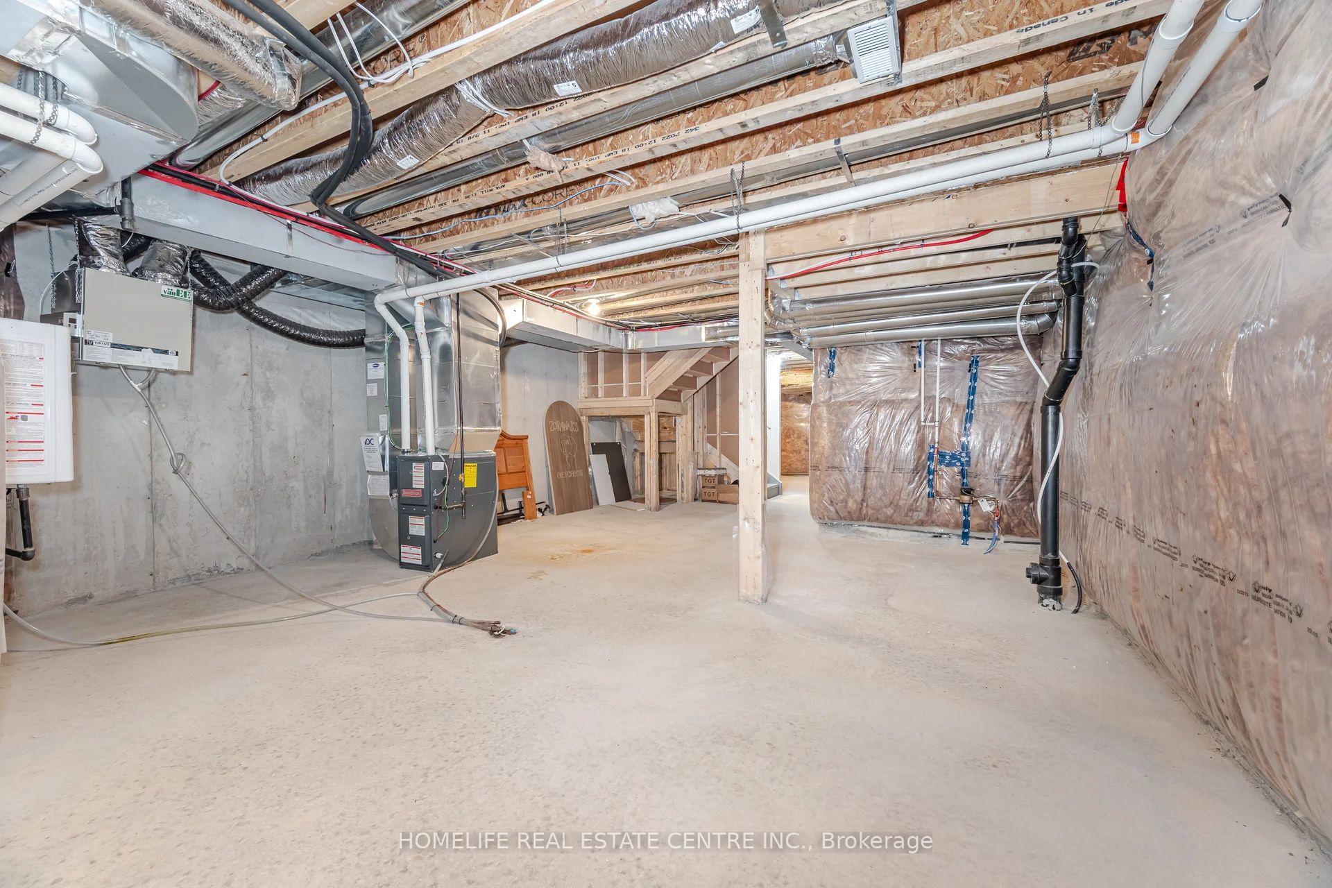 Photo 31 of 4 Keppel Circle, Brampton, Brampton West — HOMEH