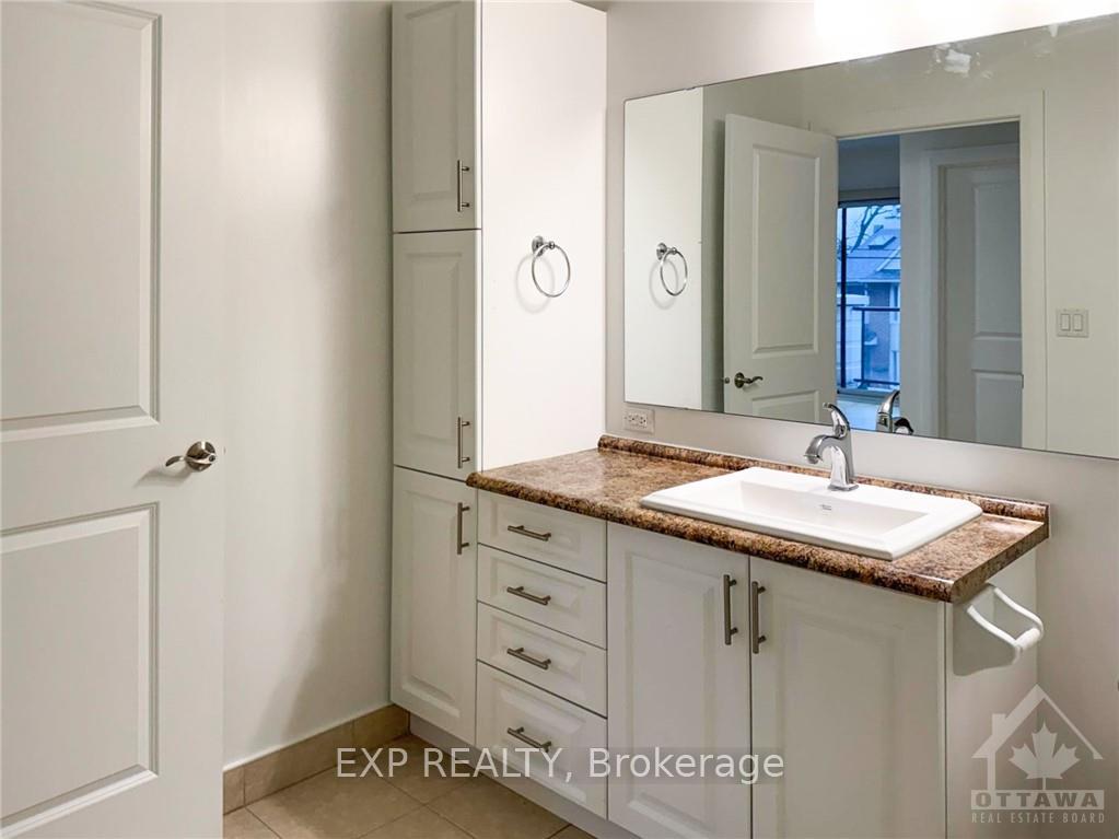 Photo 10 of Unit 246, 1425 Vanier Parkway, Ottawa, Overbrook/Castle Heights — HOMEH