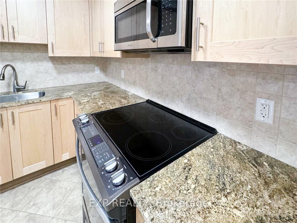 Photo 21 of Unit 246, 1425 Vanier Parkway, Ottawa, Overbrook/Castle Heights — HOMEH