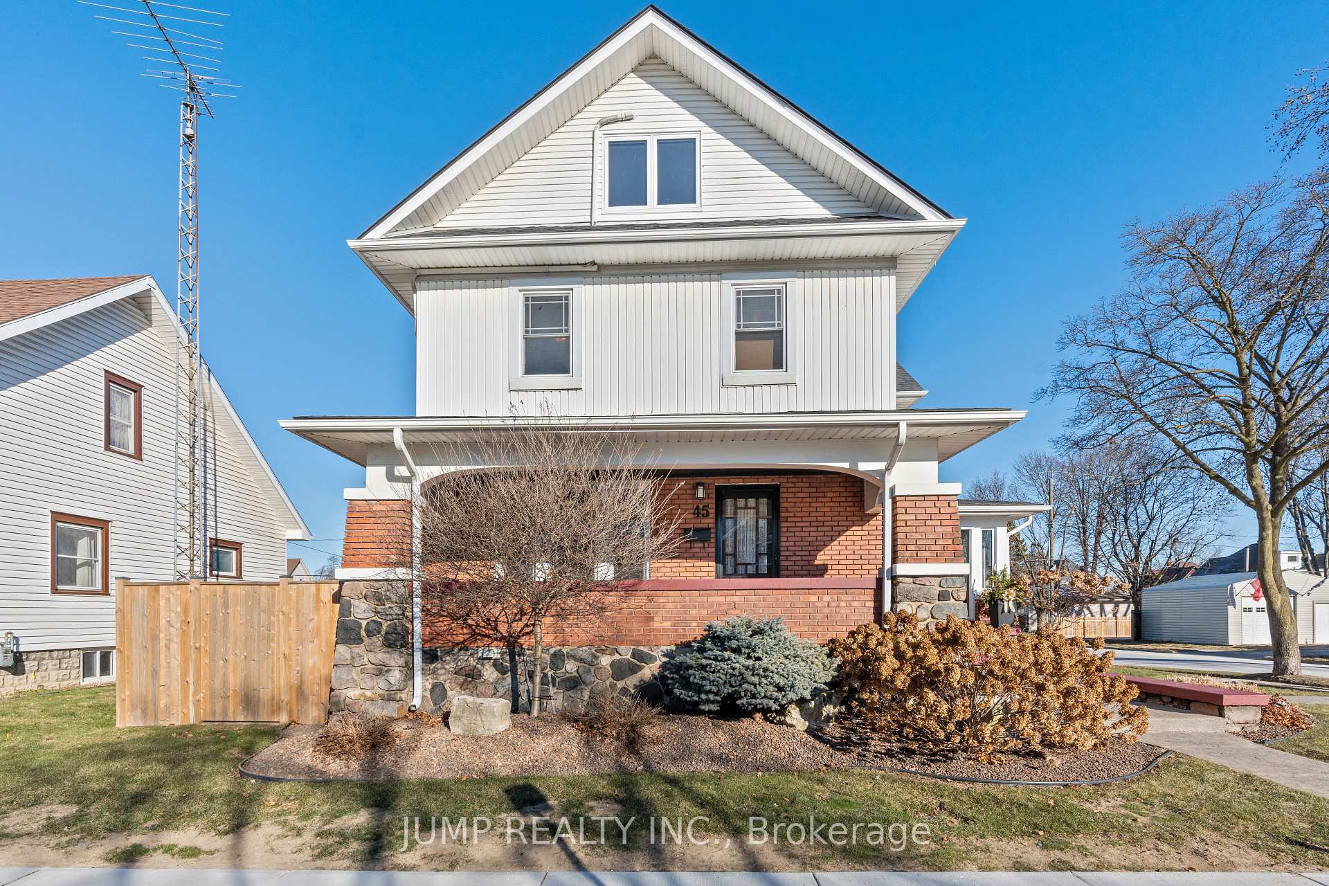 Photo 3 of 45 Askew Street, Leamington — HOMEH