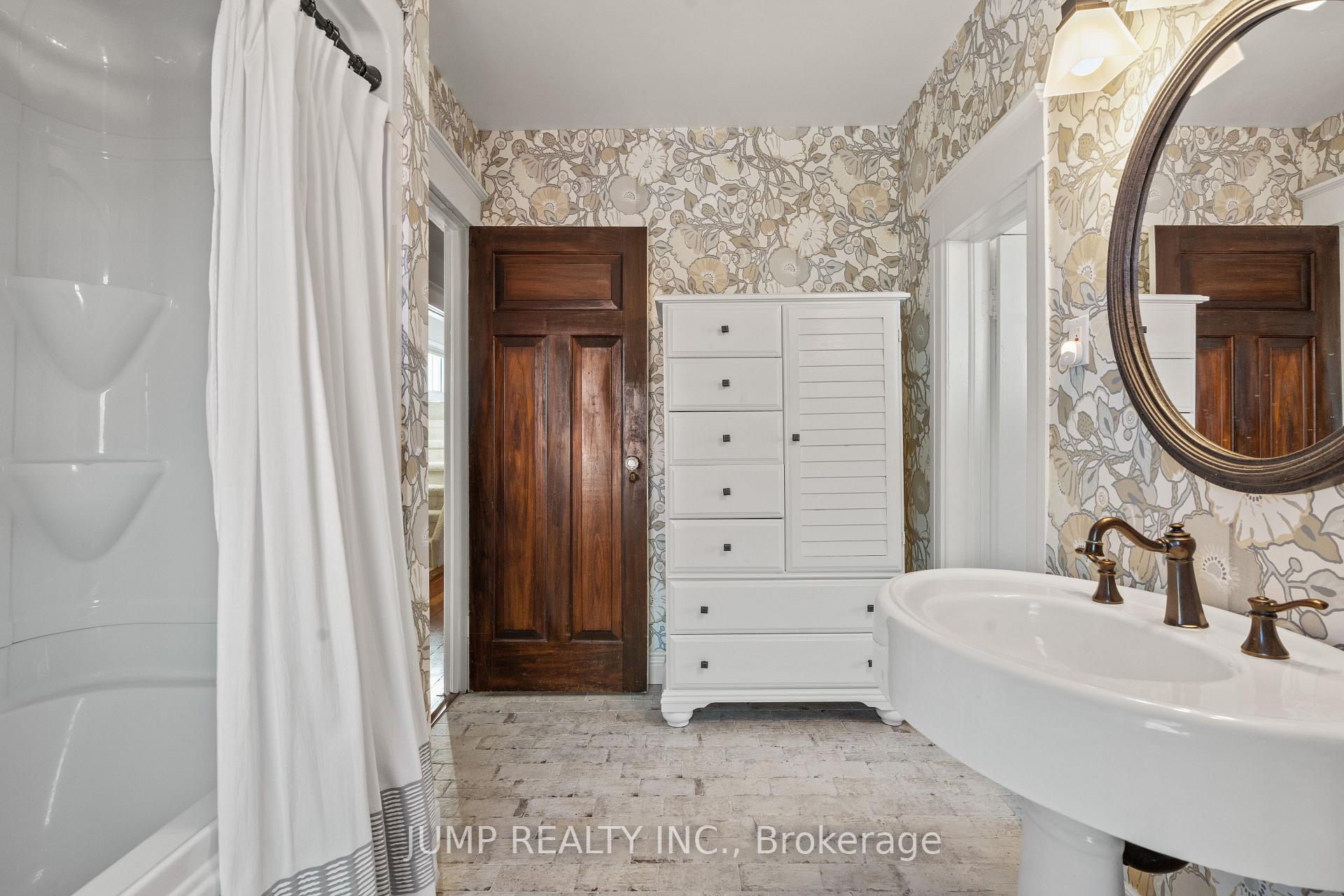 Photo 24 of 45 Askew Street, Leamington — HOMEH
