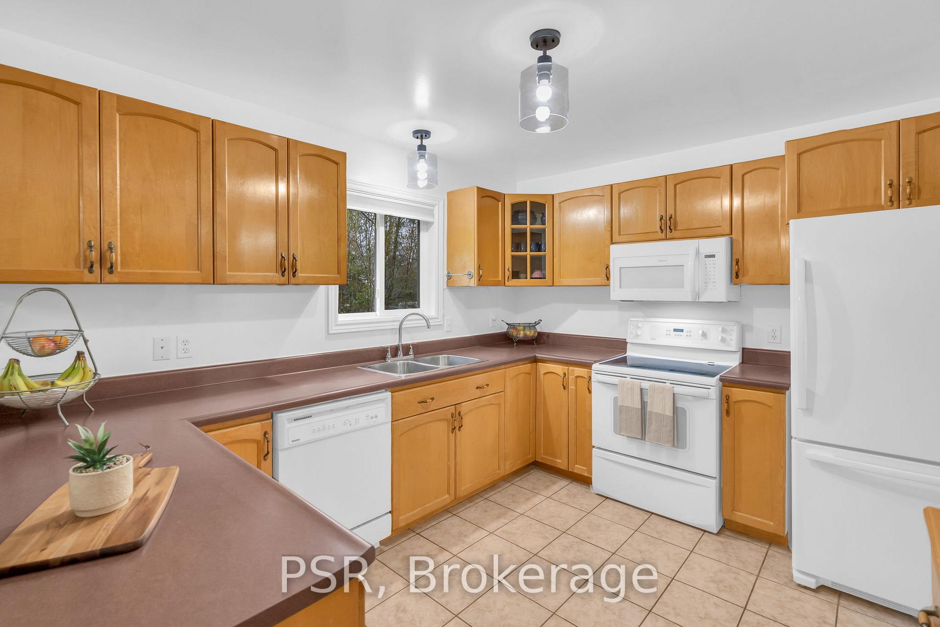 Photo 15 of 27 Kelenna Drive, Georgina, Sutton & Jackson's Point — HOMEH