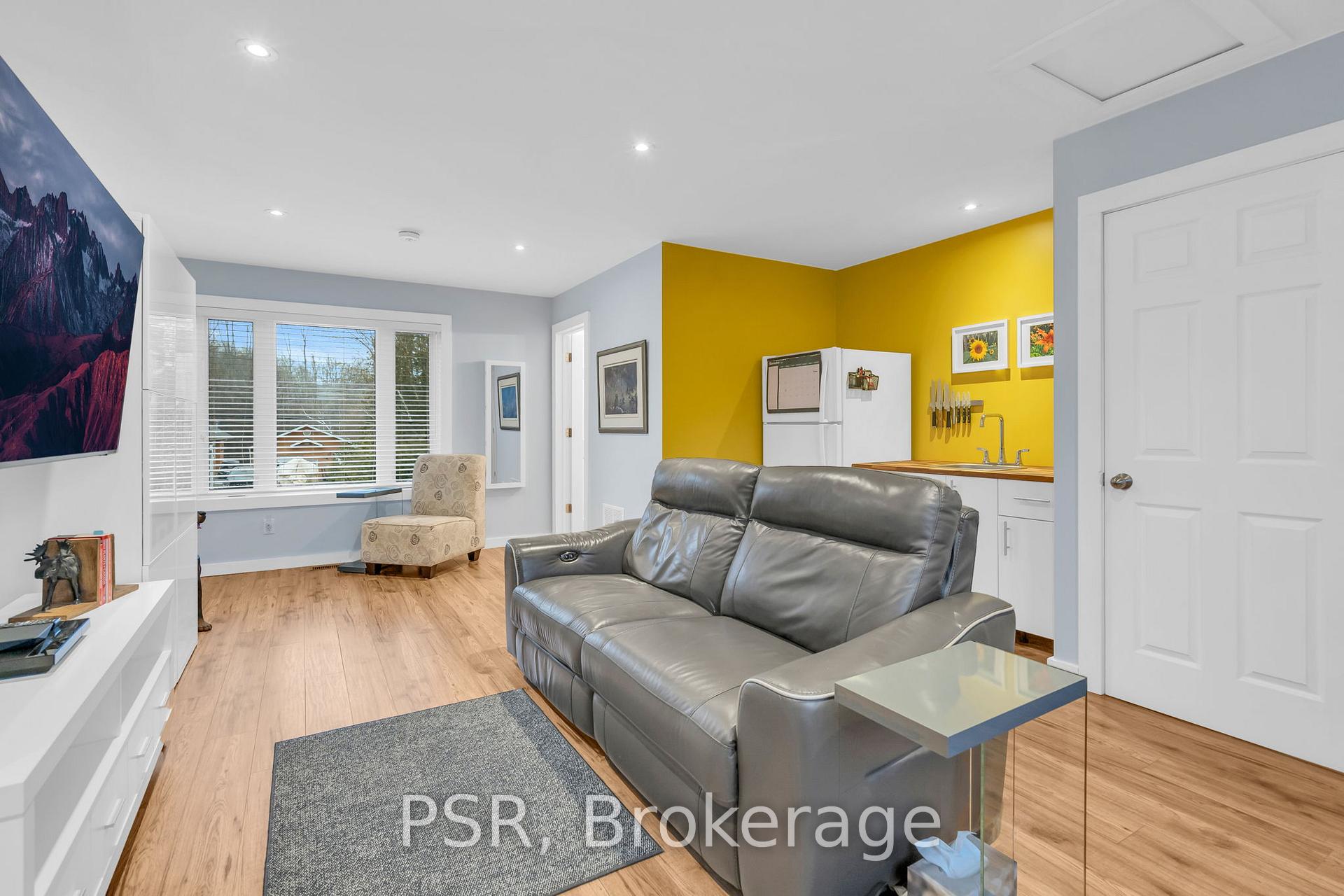 Photo 22 of 27 Kelenna Drive, Georgina, Sutton & Jackson's Point — HOMEH