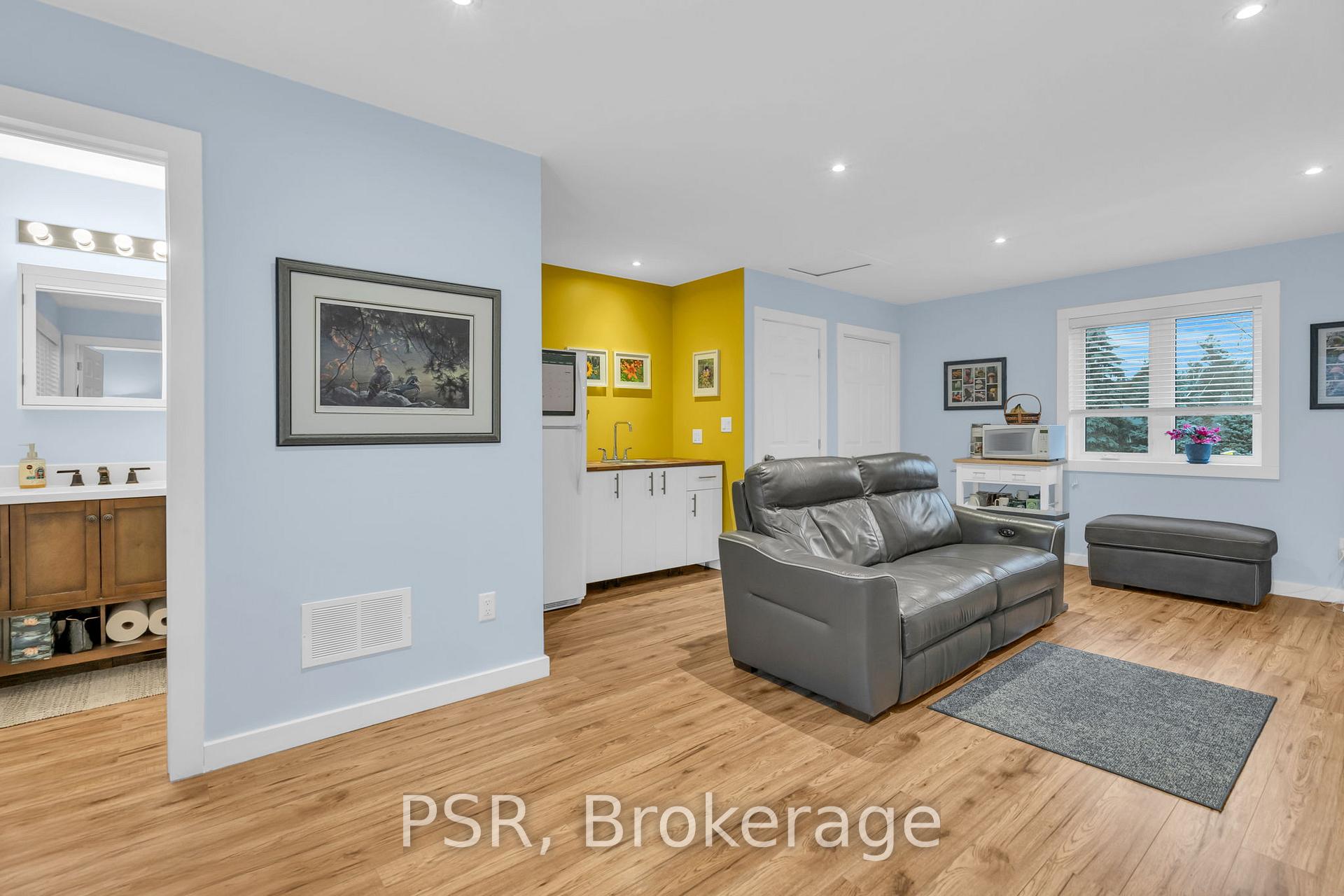 Photo 25 of 27 Kelenna Drive, Georgina, Sutton & Jackson's Point — HOMEH