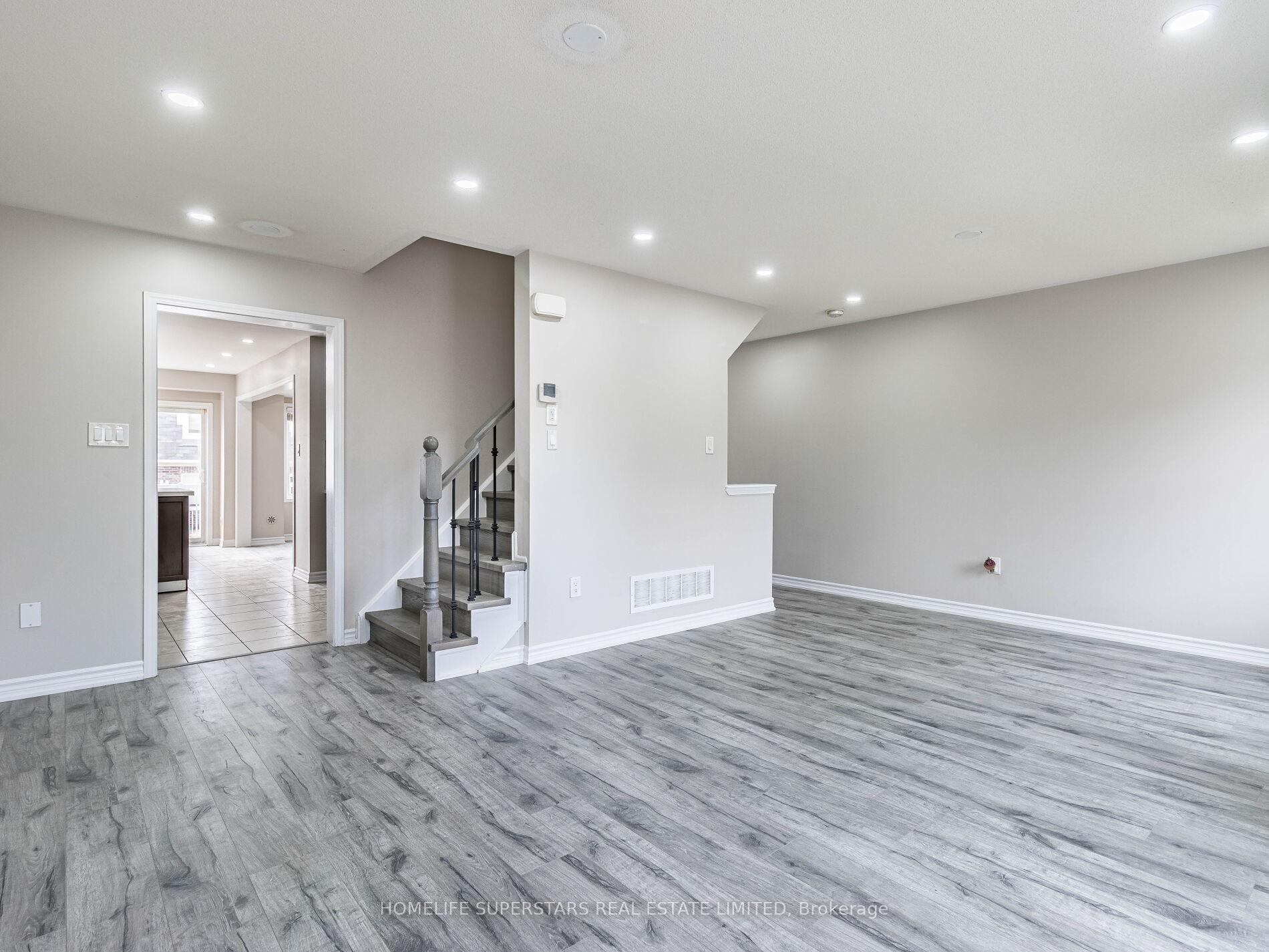 Photo 28 of 72 Volner Road, Brampton, Northwest Brampton — HOMEH