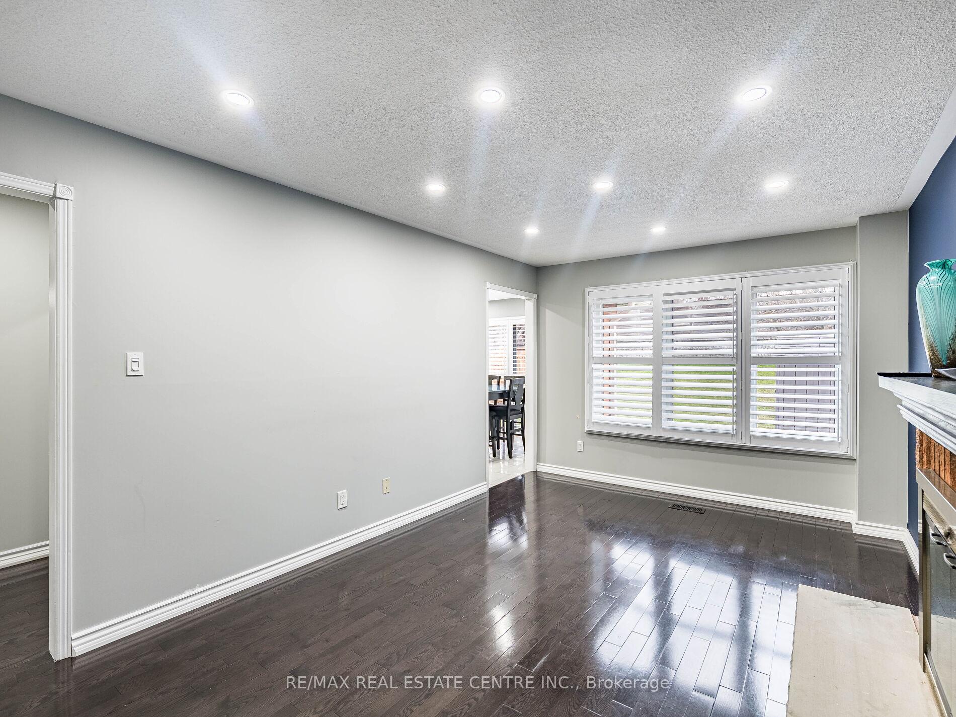 Photo 8 of 4 Lord Simcoe Drive, Brampton, Westgate — HOMEH