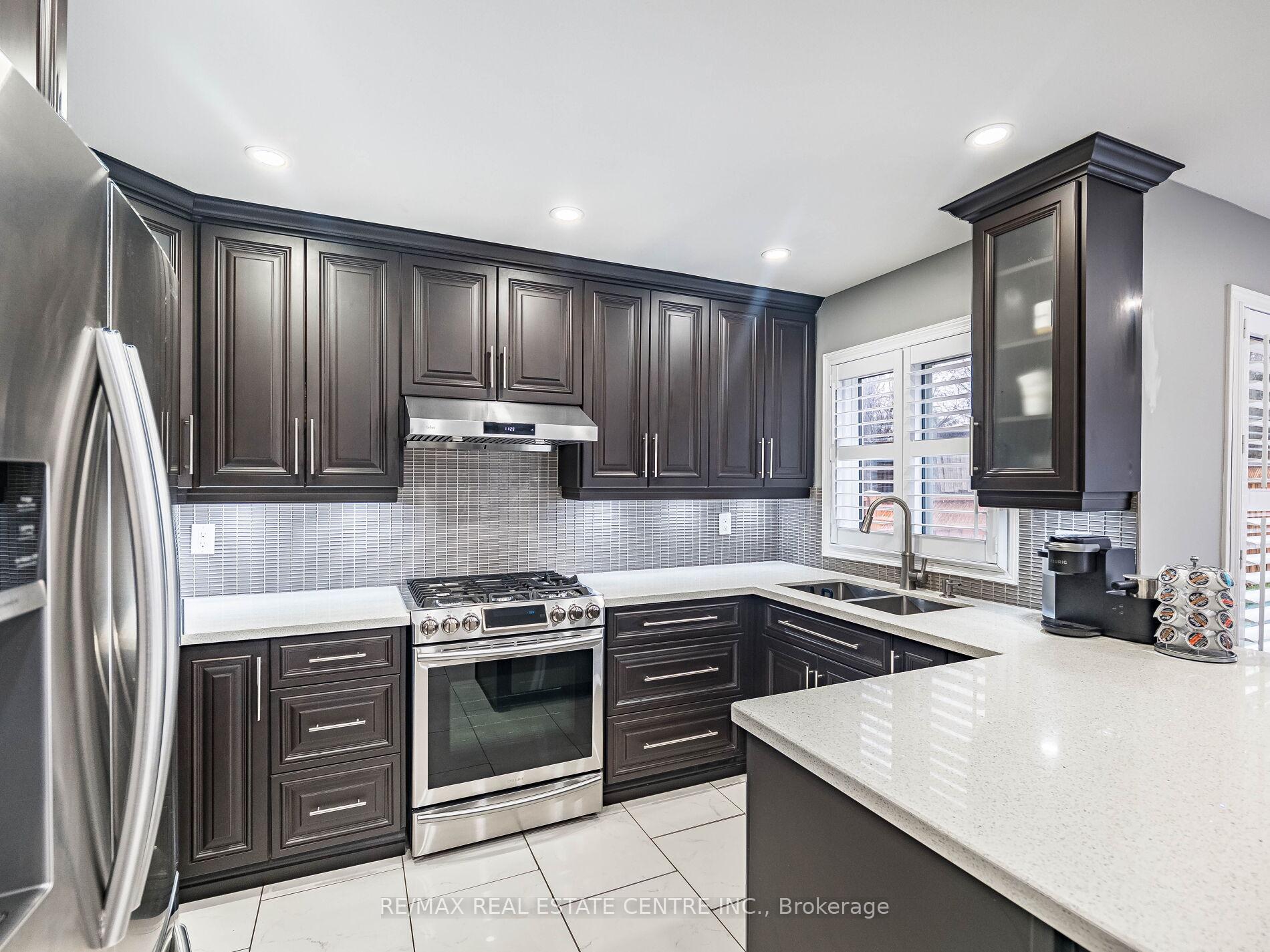 Photo 13 of 4 Lord Simcoe Drive, Brampton, Westgate — HOMEH