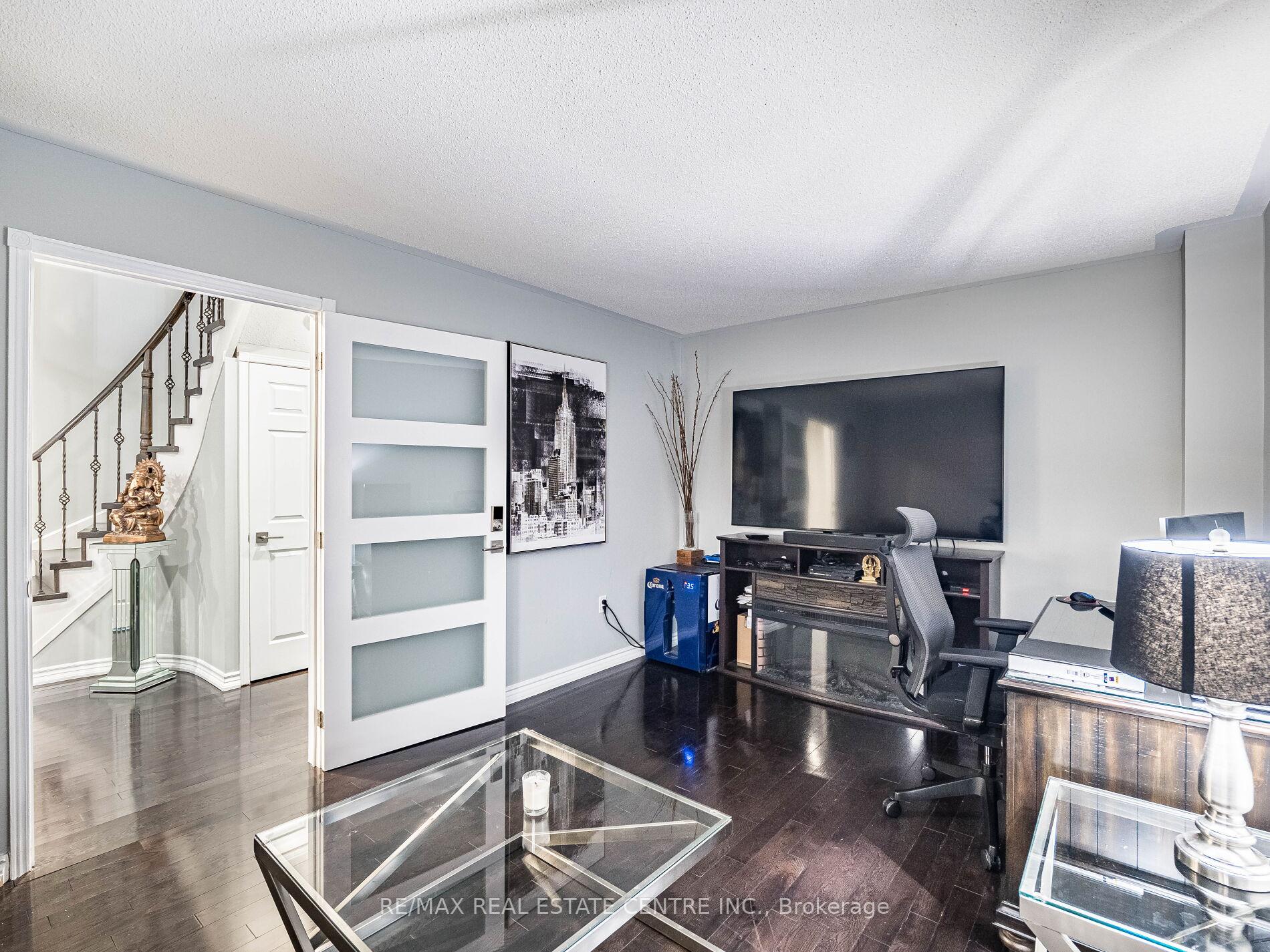 Photo 20 of 4 Lord Simcoe Drive, Brampton, Westgate — HOMEH