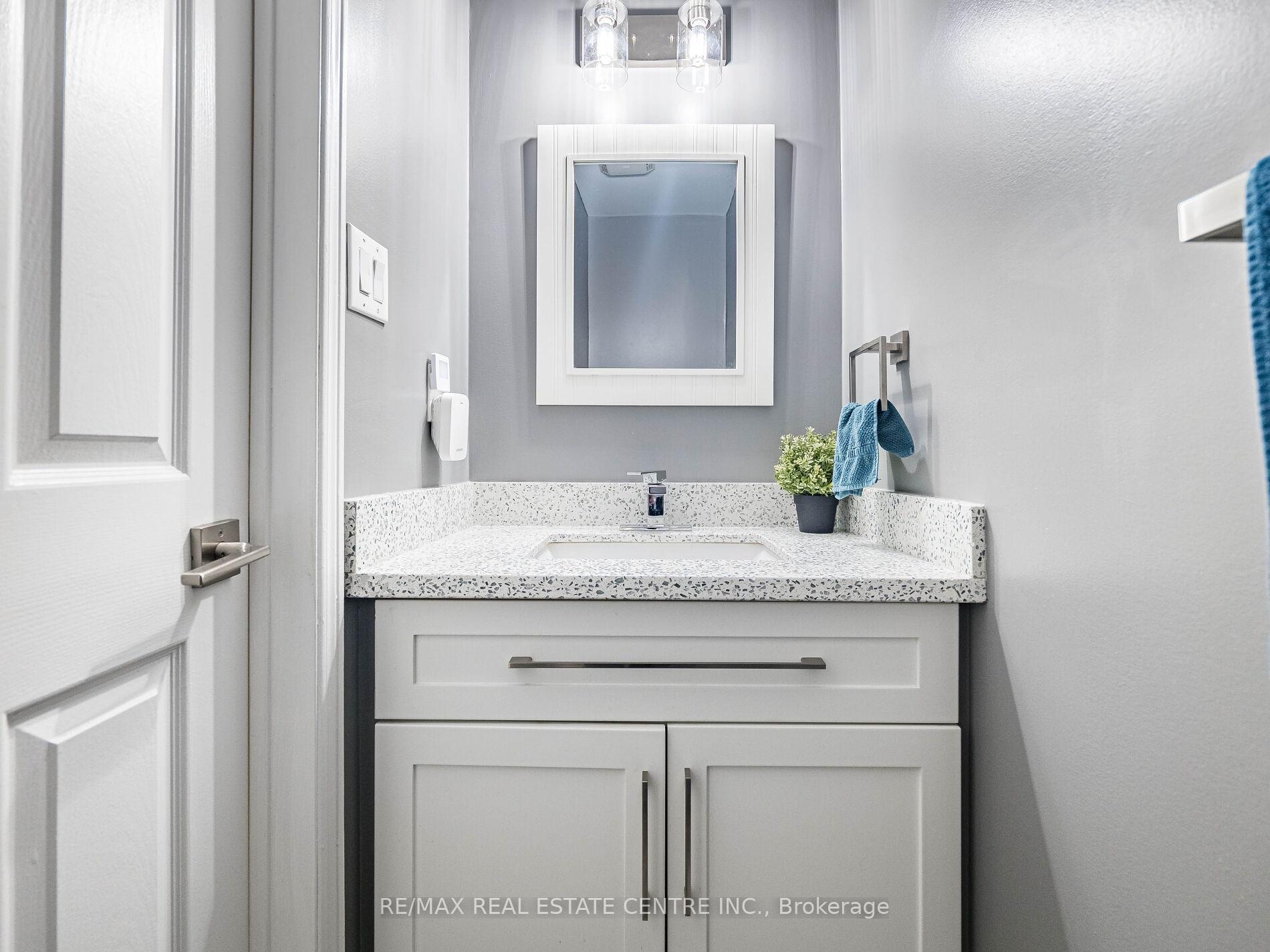 Photo 24 of 4 Lord Simcoe Drive, Brampton, Westgate — HOMEH