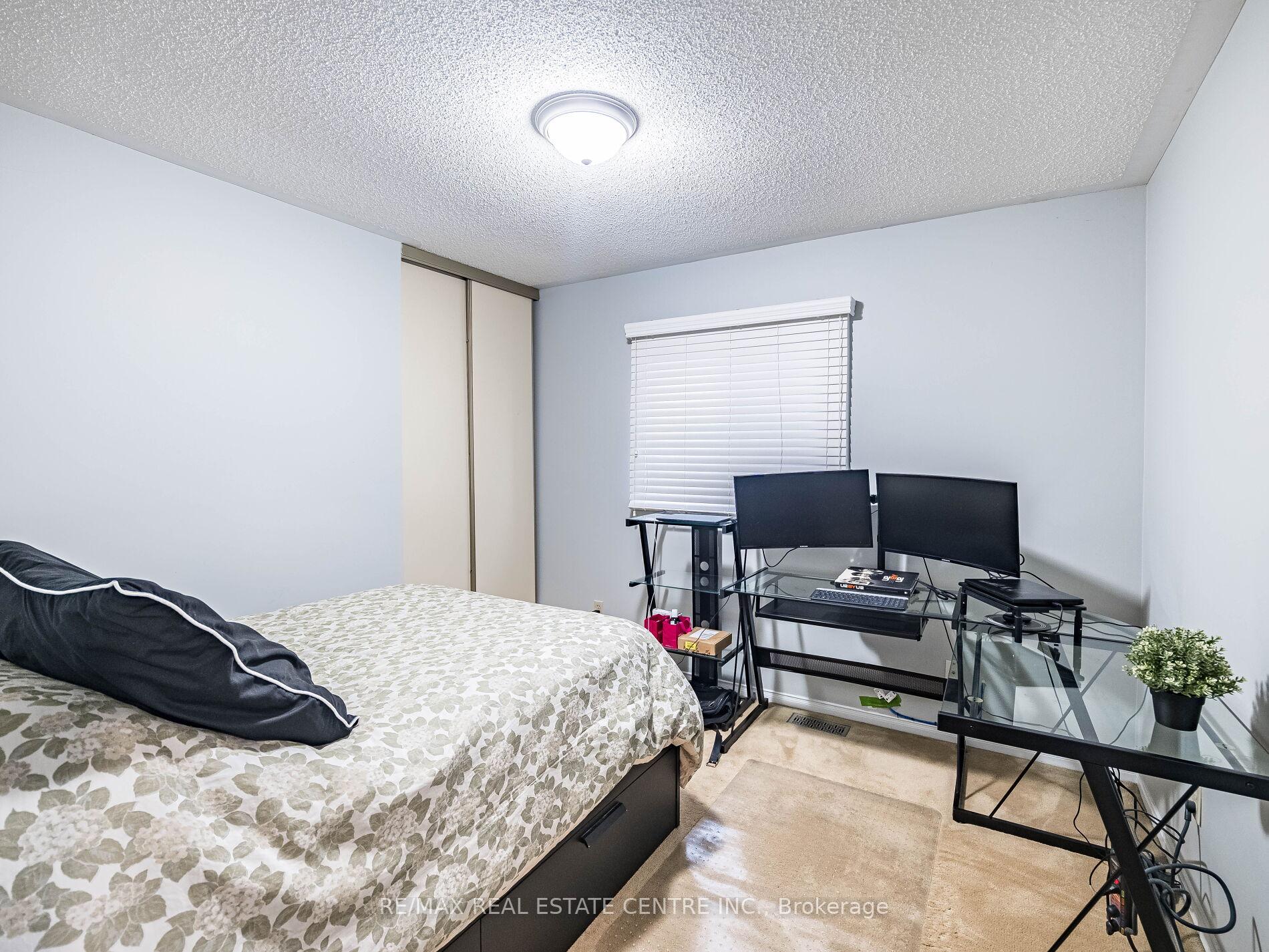 Photo 33 of 4 Lord Simcoe Drive, Brampton, Westgate — HOMEH