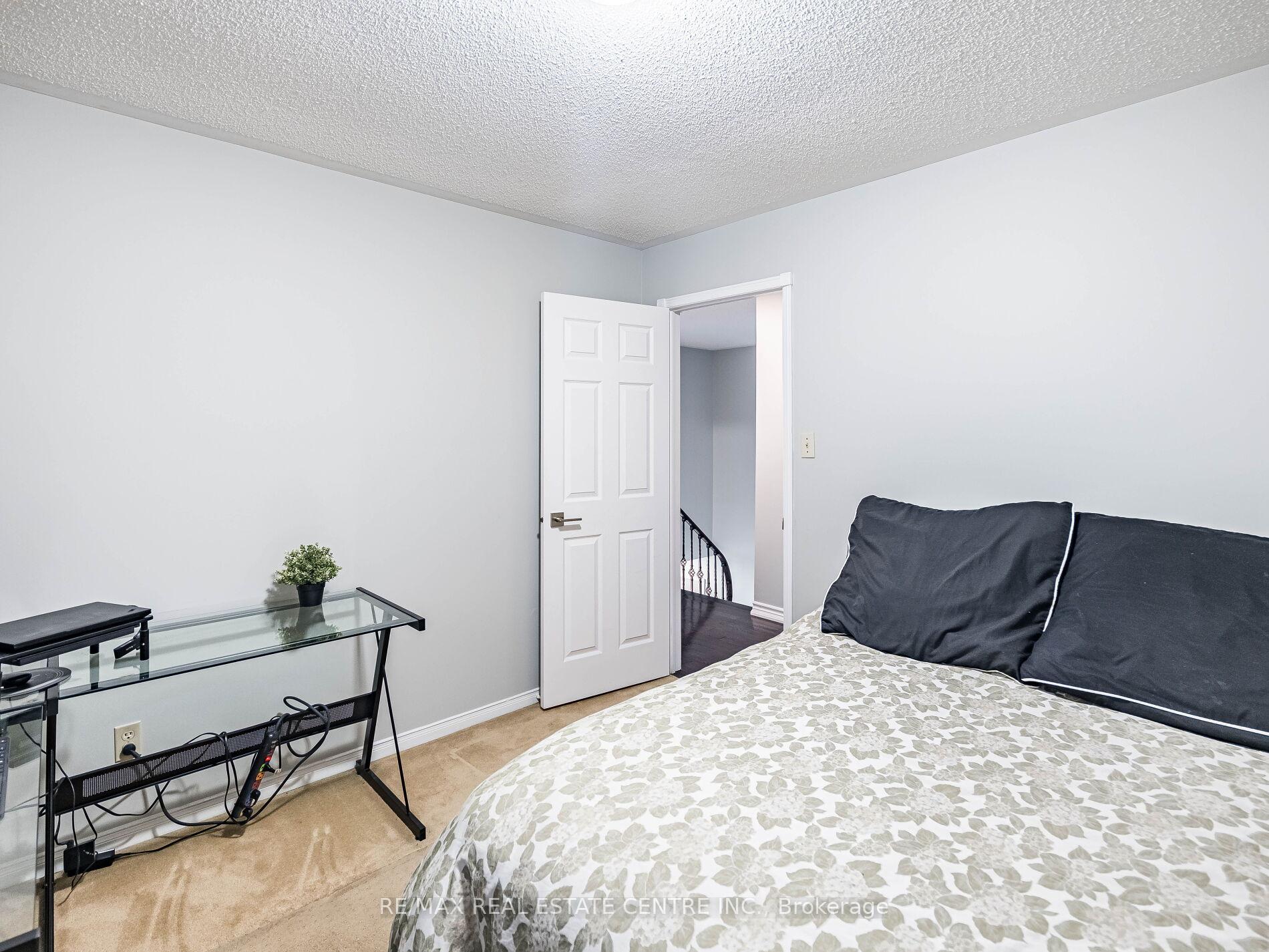 Photo 34 of 4 Lord Simcoe Drive, Brampton, Westgate — HOMEH