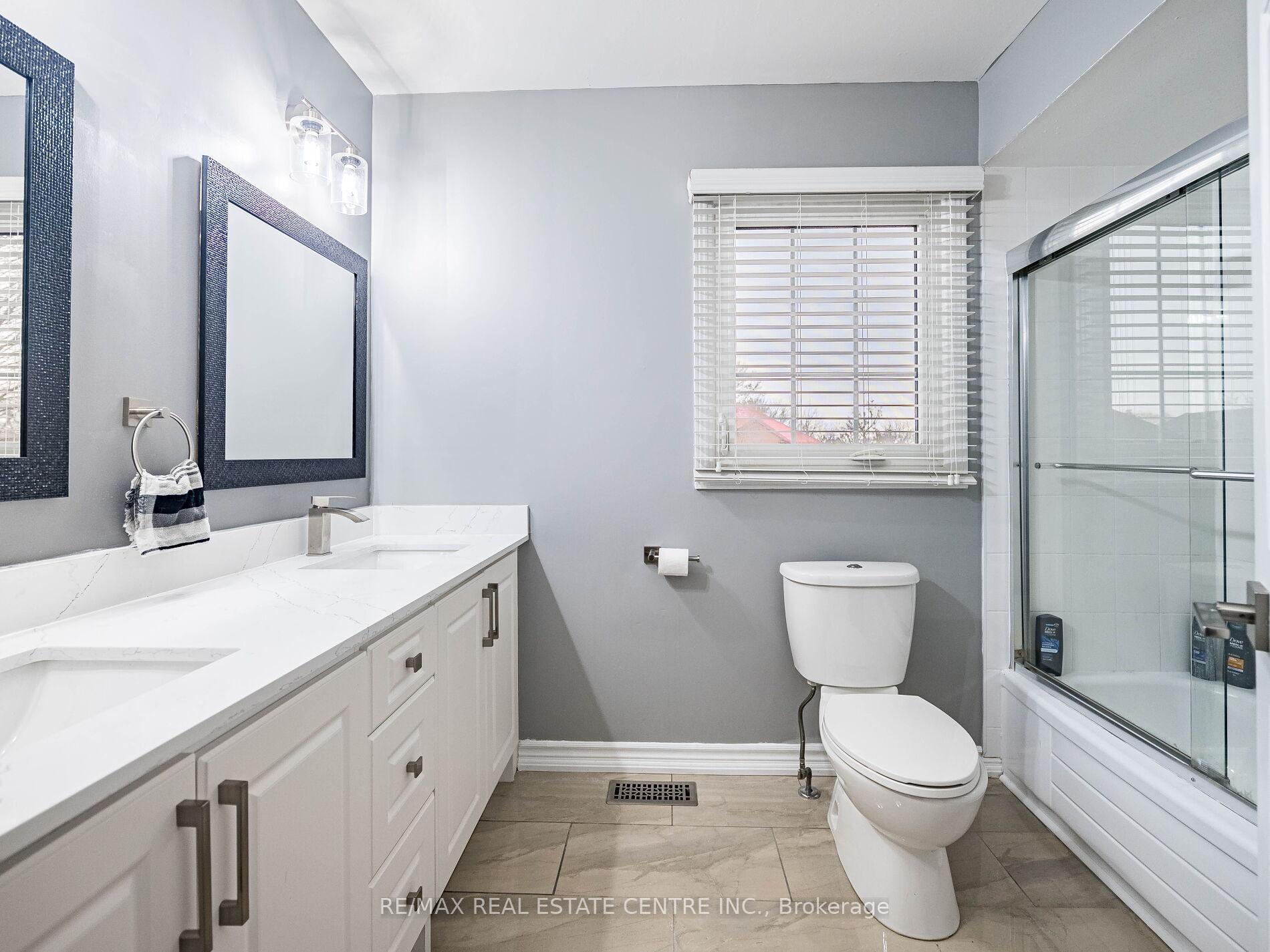 Photo 35 of 4 Lord Simcoe Drive, Brampton, Westgate — HOMEH
