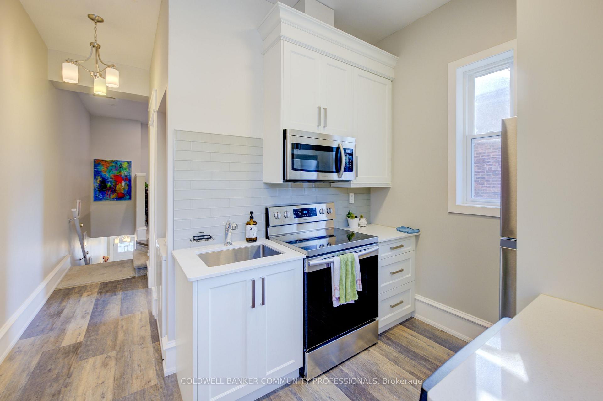 Photo 15 of 117 Pearl Street N, Hamilton, Strathcona — HOMEH