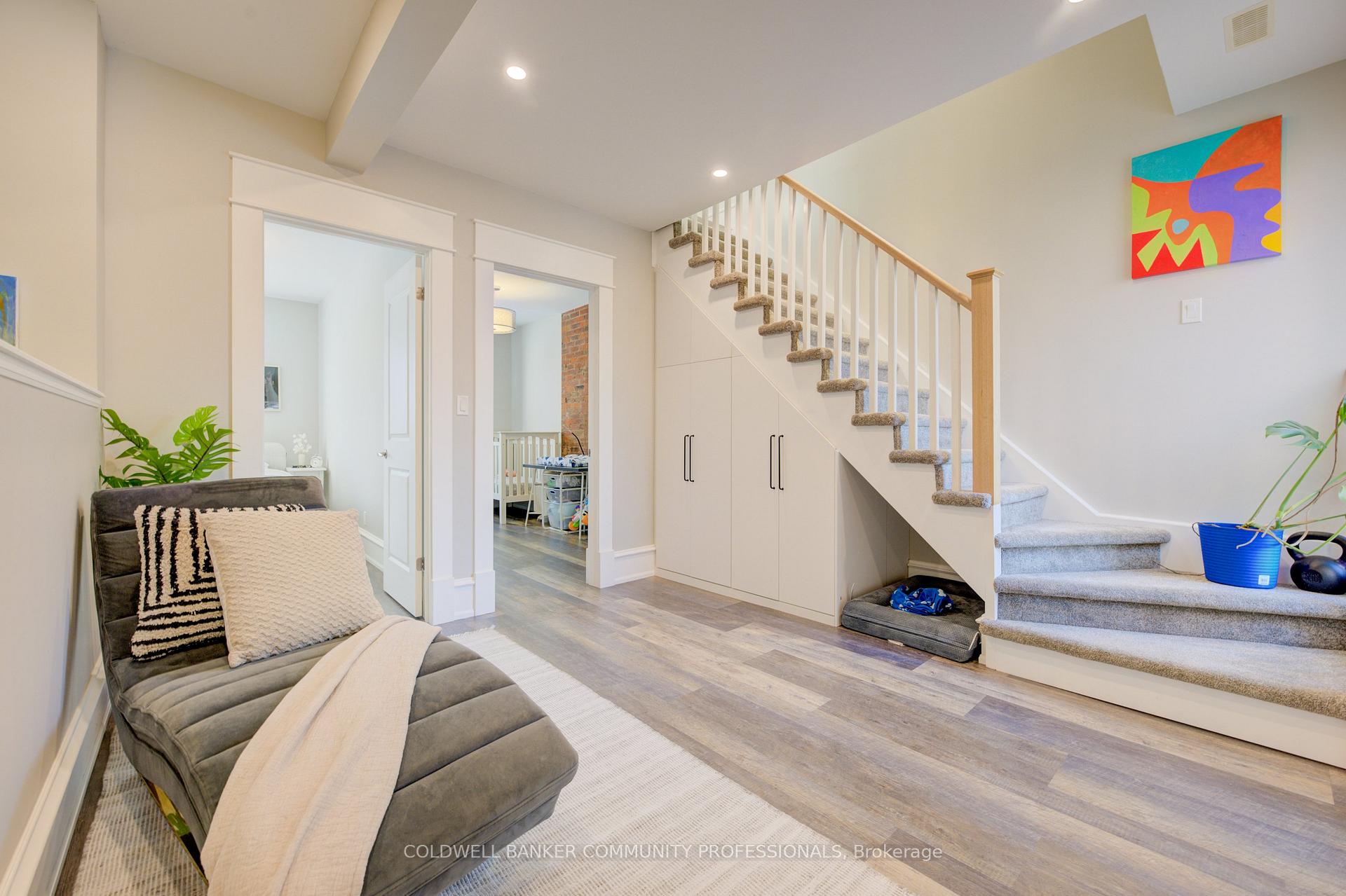 Photo 18 of 117 Pearl Street N, Hamilton, Strathcona — HOMEH
