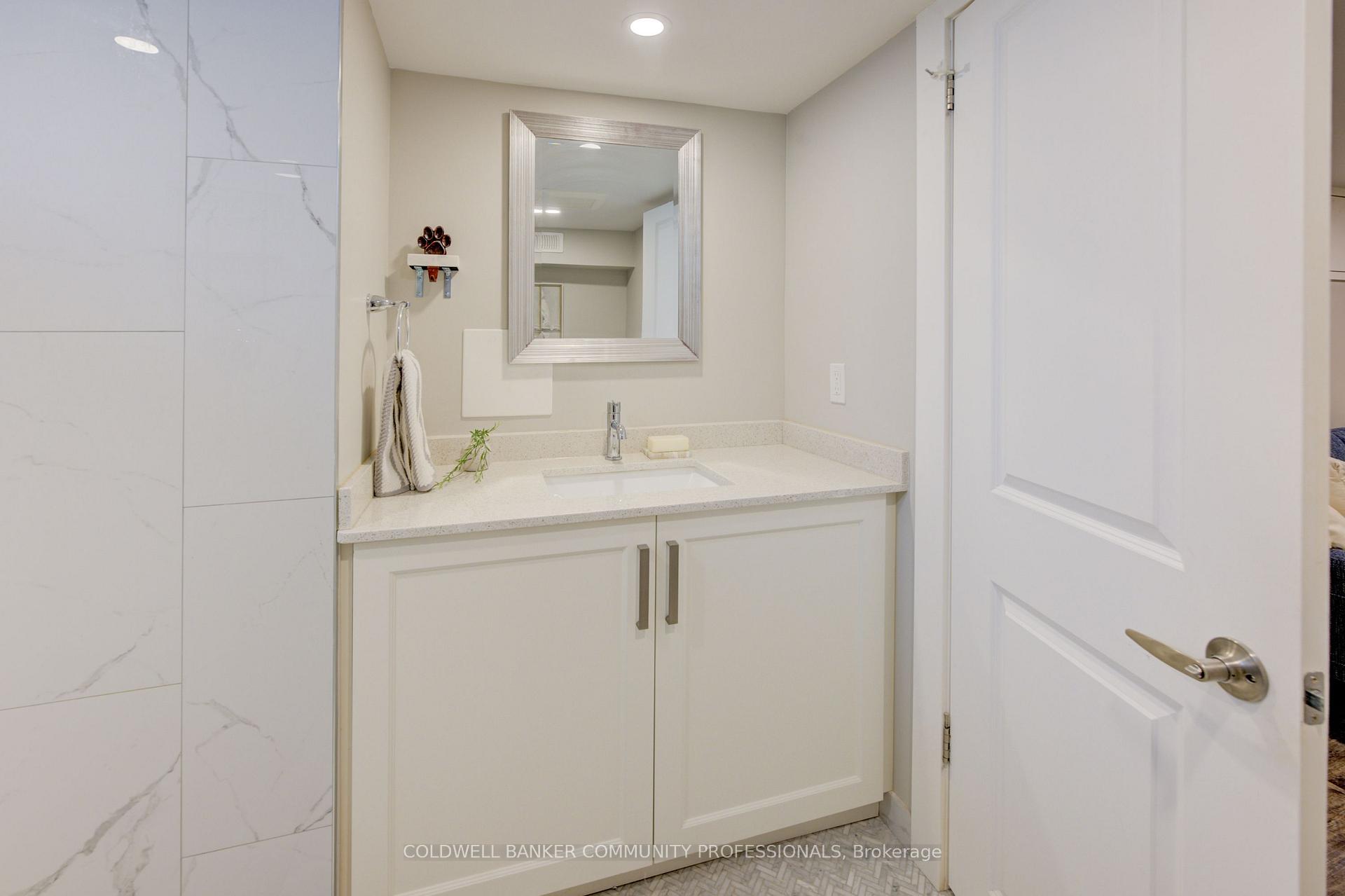 Photo 31 of 117 Pearl Street N, Hamilton, Strathcona — HOMEH