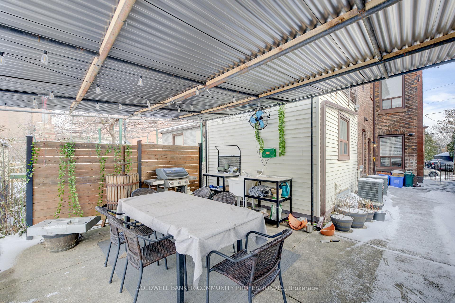 Photo 34 of 117 Pearl Street N, Hamilton, Strathcona — HOMEH