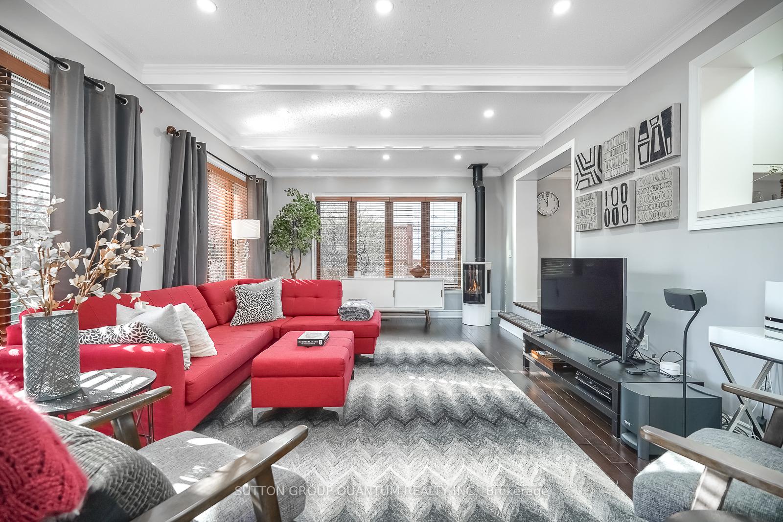 Photo 16 of 41 Felker Crescent, Hamilton, Stoney Creek — HOMEH