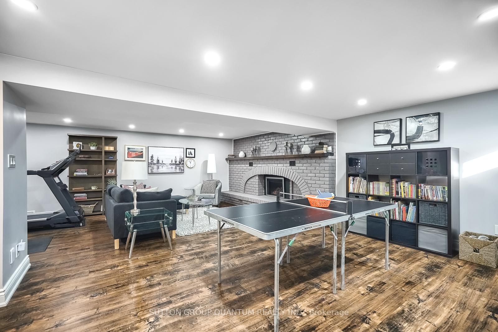 Photo 24 of 41 Felker Crescent, Hamilton, Stoney Creek — HOMEH