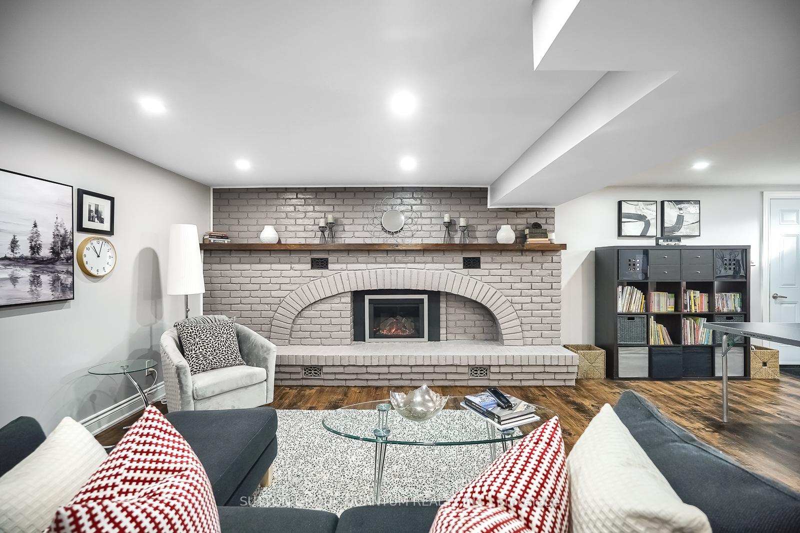 Photo 25 of 41 Felker Crescent, Hamilton, Stoney Creek — HOMEH