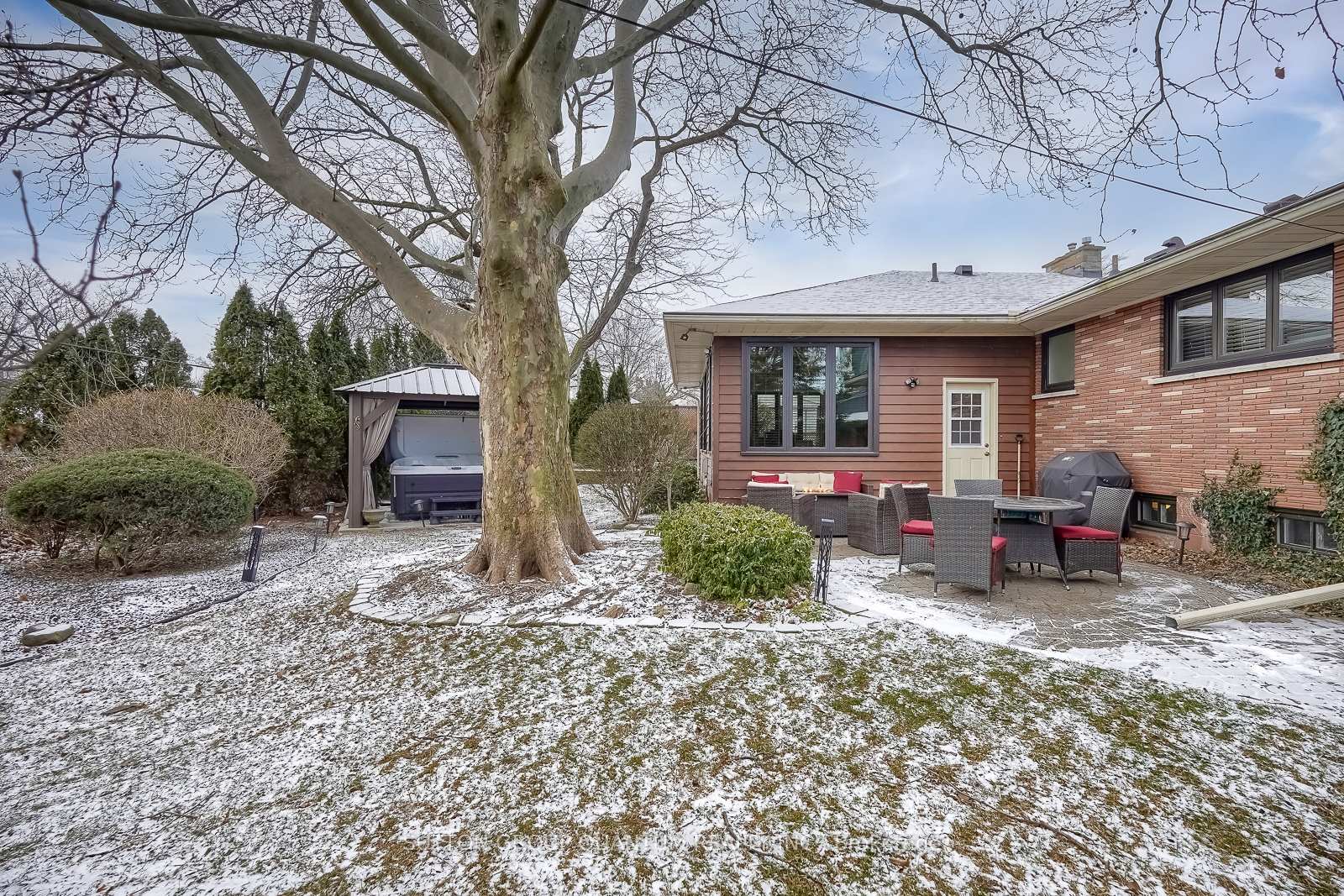 Photo 30 of 41 Felker Crescent, Hamilton, Stoney Creek — HOMEH