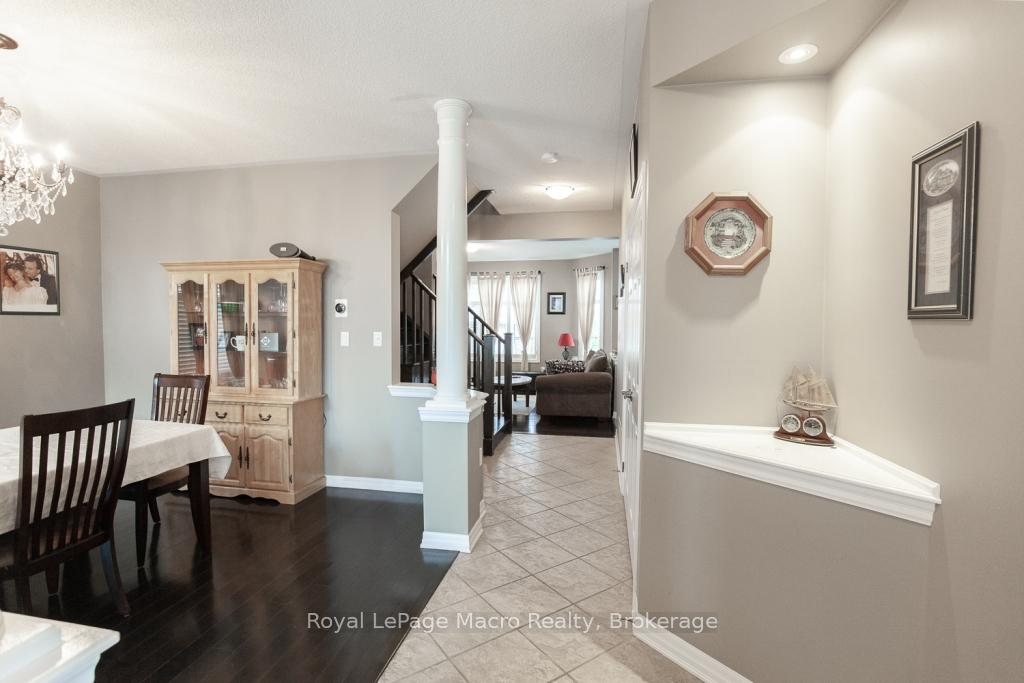 Photo 4 of 48 Kingston Road, Hamilton, Stoney Creek — HOMEH