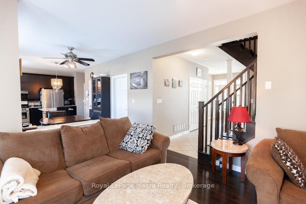 Photo 12 of 48 Kingston Road, Hamilton, Stoney Creek — HOMEH