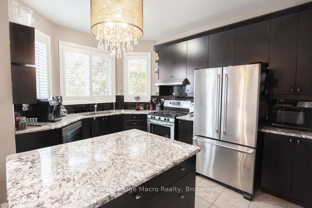 Photo 14 of 48 Kingston Road, Hamilton, Stoney Creek — HOMEH