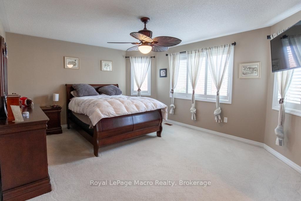 Photo 25 of 48 Kingston Road, Hamilton, Stoney Creek — HOMEH