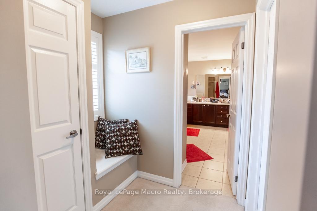 Photo 29 of 48 Kingston Road, Hamilton, Stoney Creek — HOMEH