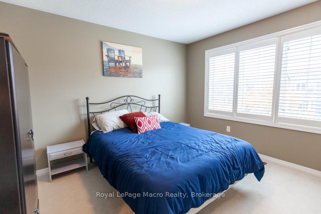 Photo 32 of 48 Kingston Road, Hamilton, Stoney Creek — HOMEH