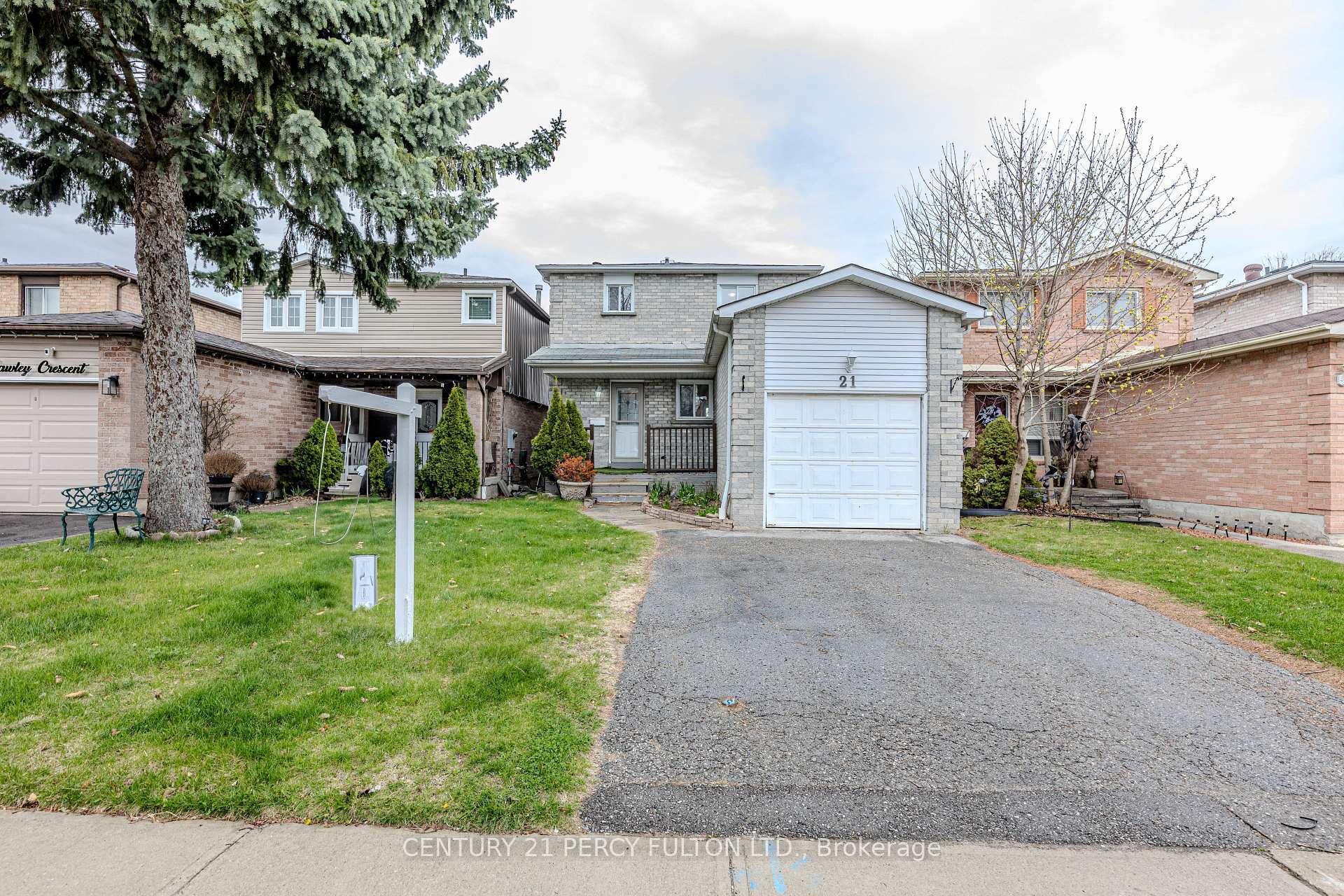 Front of 21 Trawley Crescent
