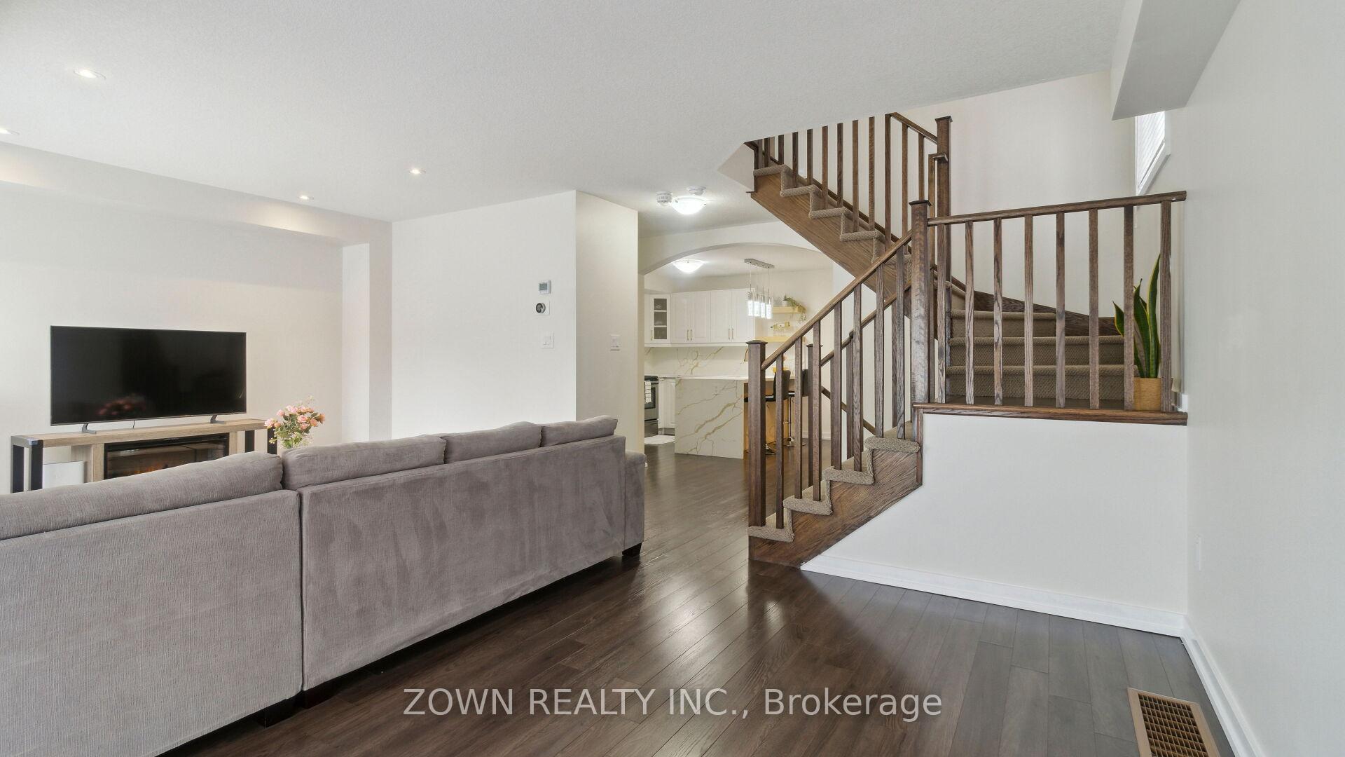 Photo 11 of 8 Francesco Street, Brampton, Northwest Brampton — HOMEH