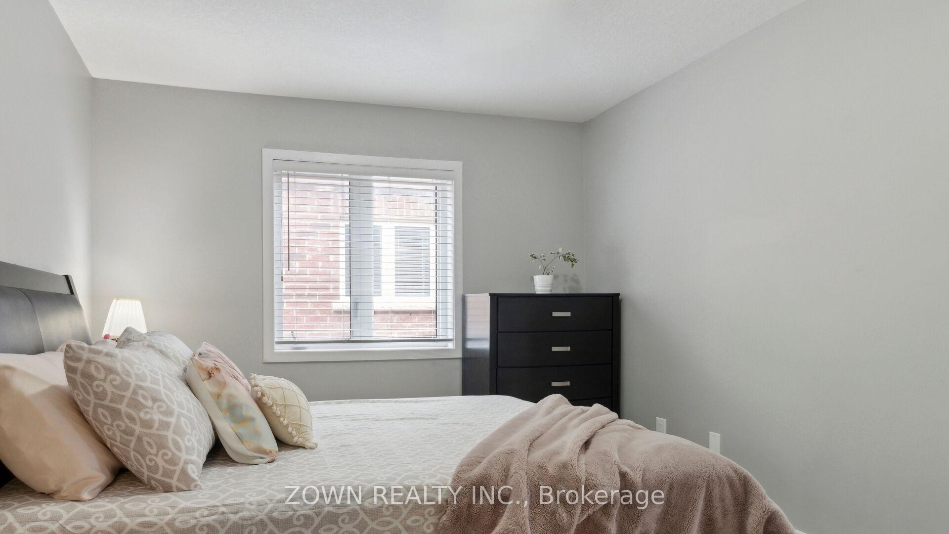 Photo 38 of 8 Francesco Street, Brampton, Northwest Brampton — HOMEH