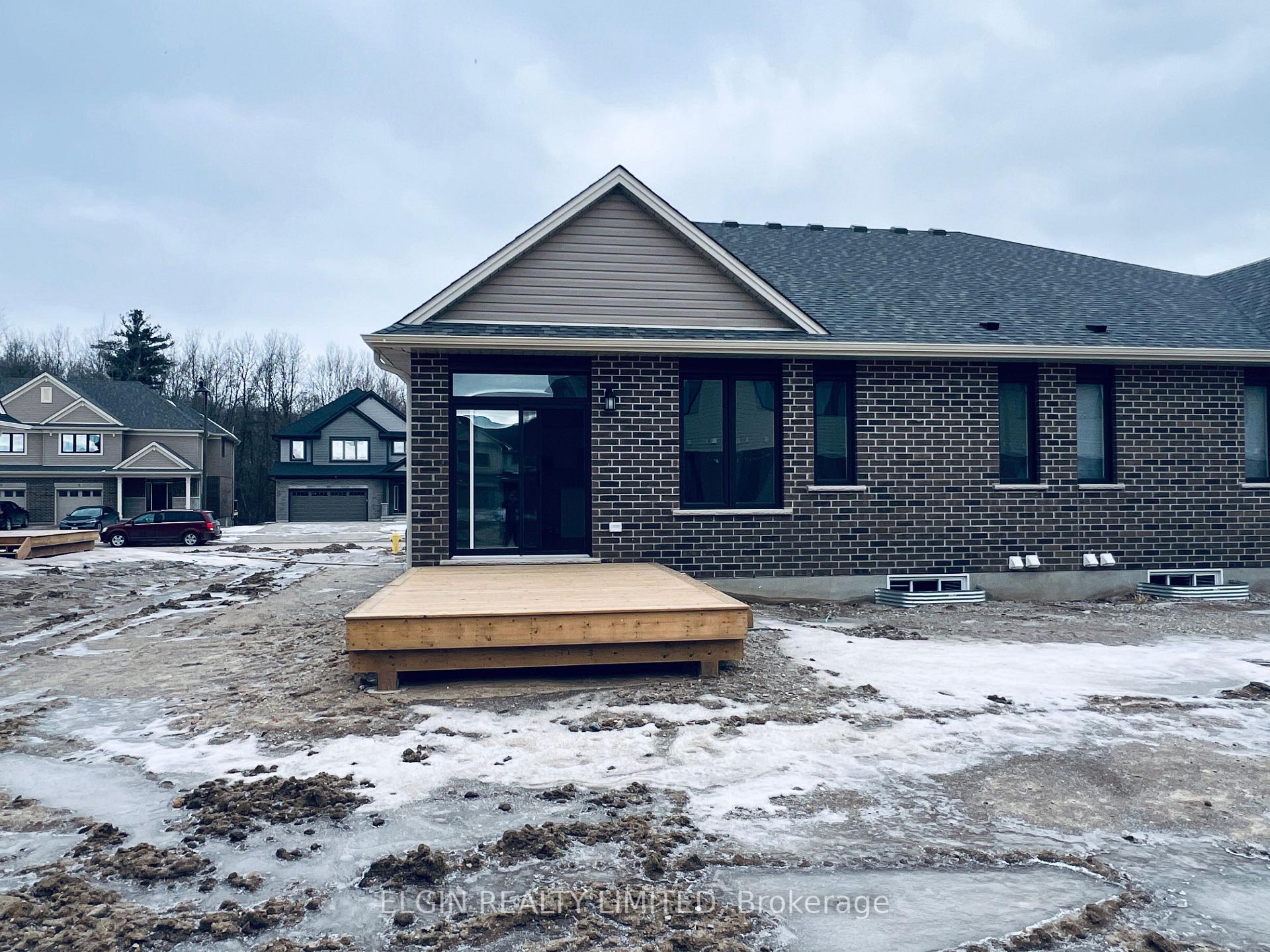 Photo 3 of 44 Dunning Way, St. Thomas — HOMEH