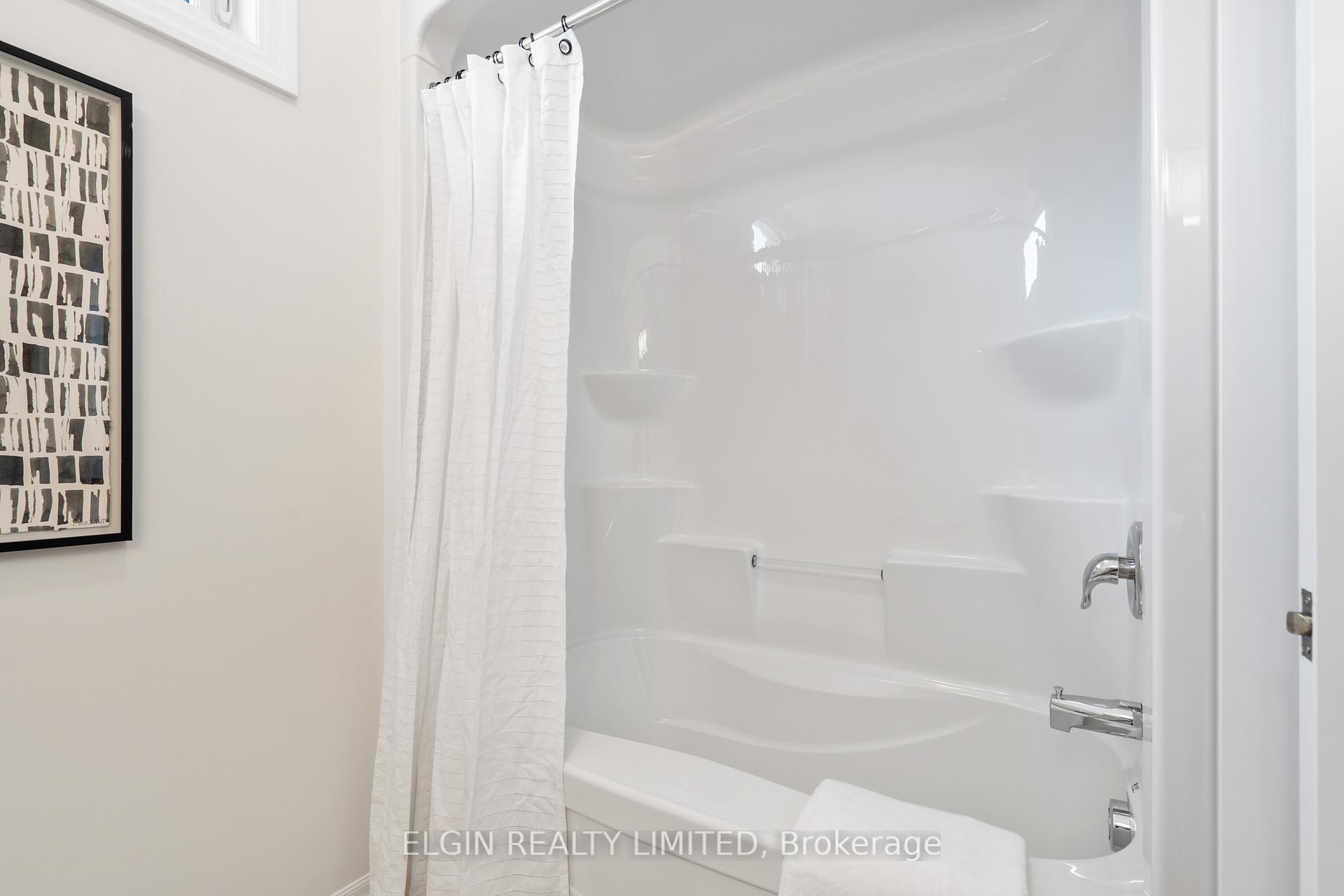 Photo 8 of 44 Dunning Way, St. Thomas — HOMEH