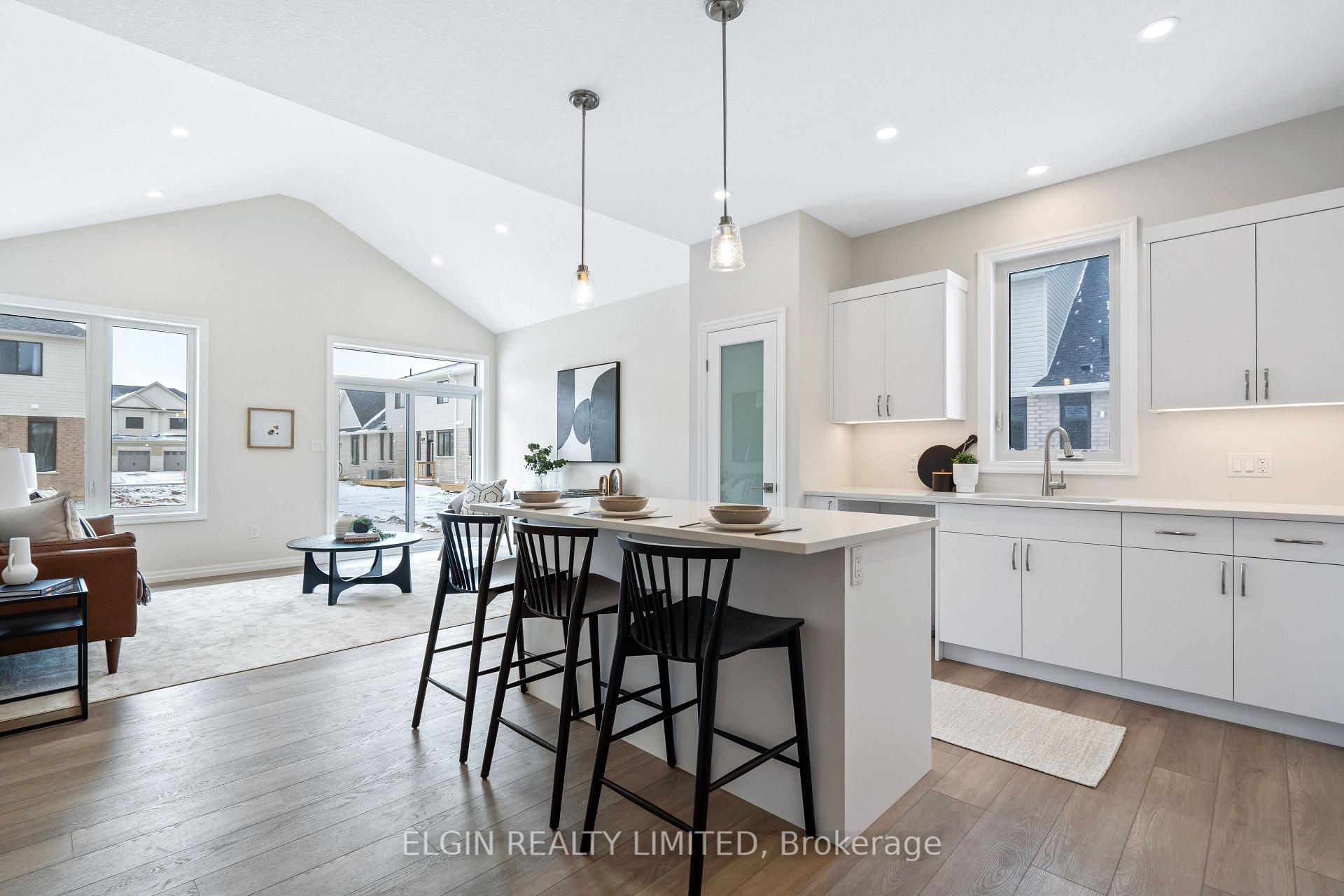 Photo 11 of 44 Dunning Way, St. Thomas — HOMEH