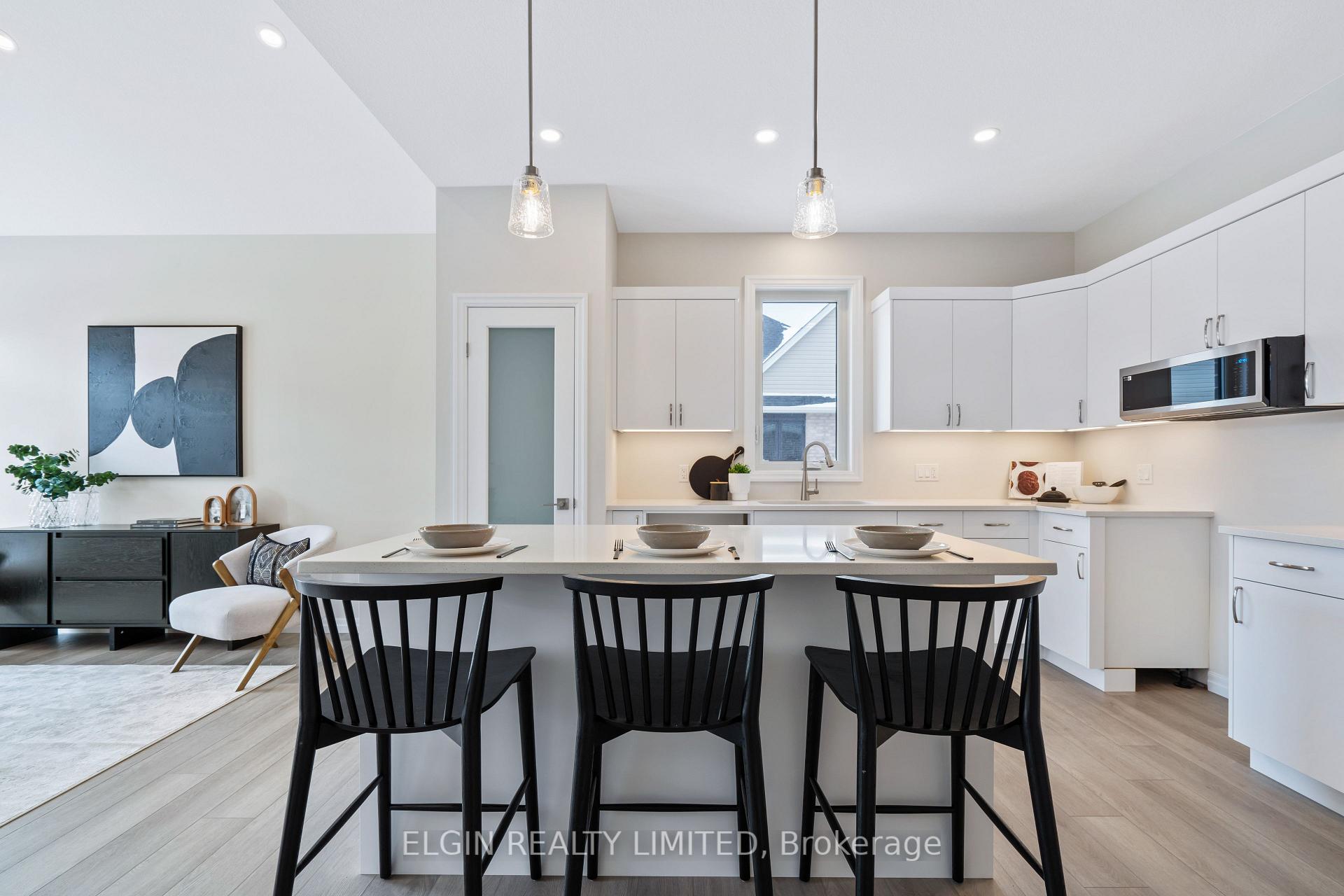 Photo 13 of 44 Dunning Way, St. Thomas — HOMEH
