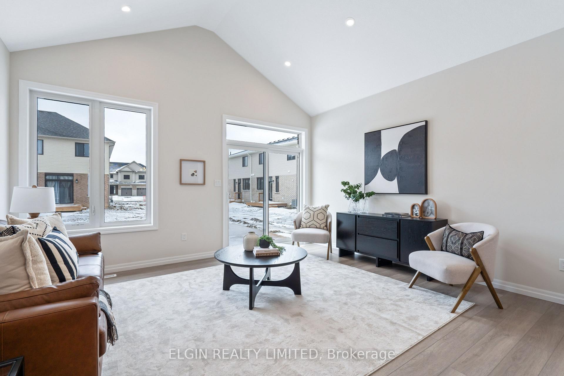 Photo 20 of 44 Dunning Way, St. Thomas — HOMEH