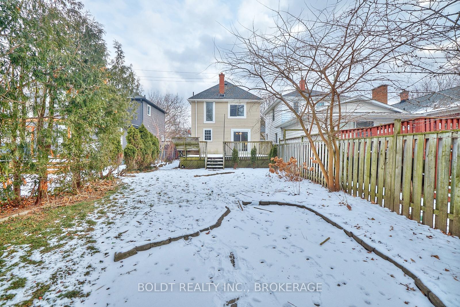Photo 32 of 139 Pleasant Avenue, St. Catharines, Downtown — HOMEH