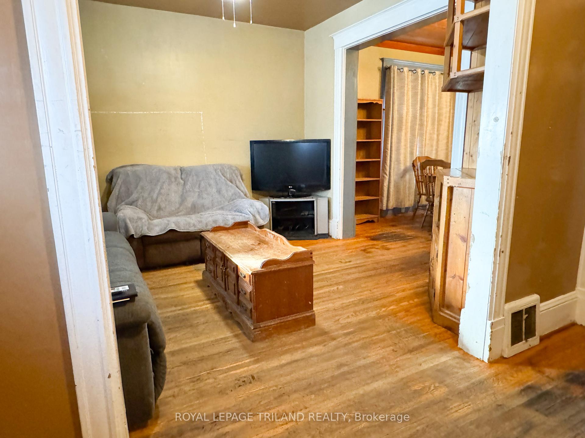 Photo 5 of 47 Malakoff Street, St. Thomas — HOMEH