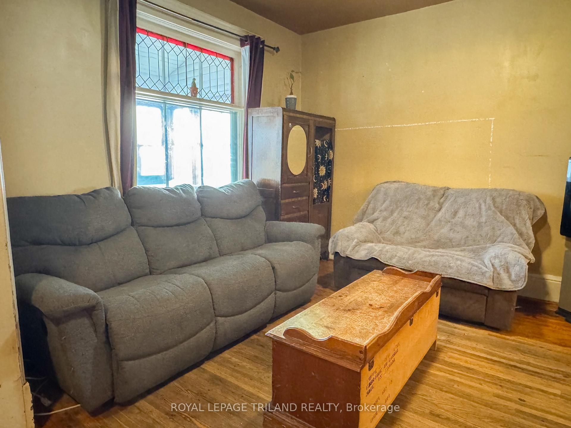 Photo 6 of 47 Malakoff Street, St. Thomas — HOMEH
