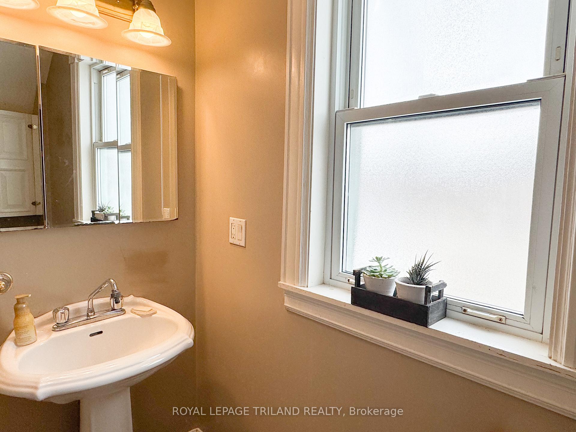 Photo 18 of 47 Malakoff Street, St. Thomas — HOMEH