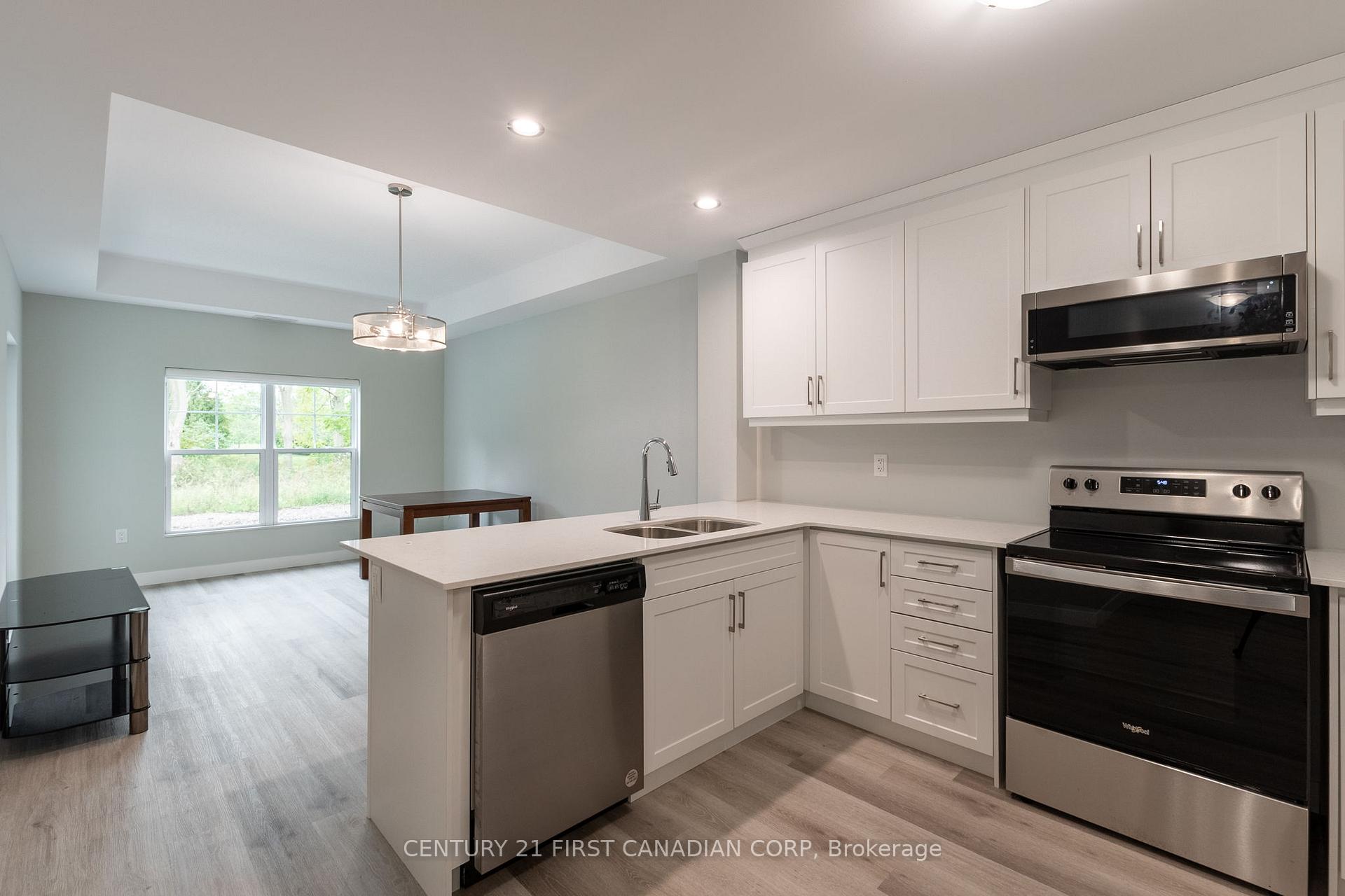Photo 4 of Unit 107, 100 The Promenade, Central Elgin, Rural Central Elgin — HOMEH