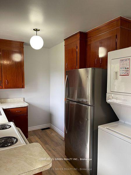 Photo 6 of Unit Main, 1749 Eastdowns Drive, Cambridge — HOMEH