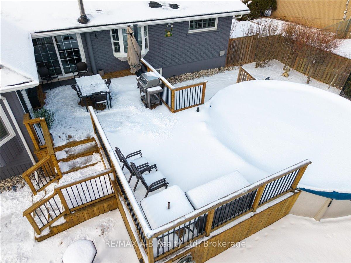 Photo 26 of 684 Hiawatha Boulevard, Hamilton, Ancaster — HOMEH